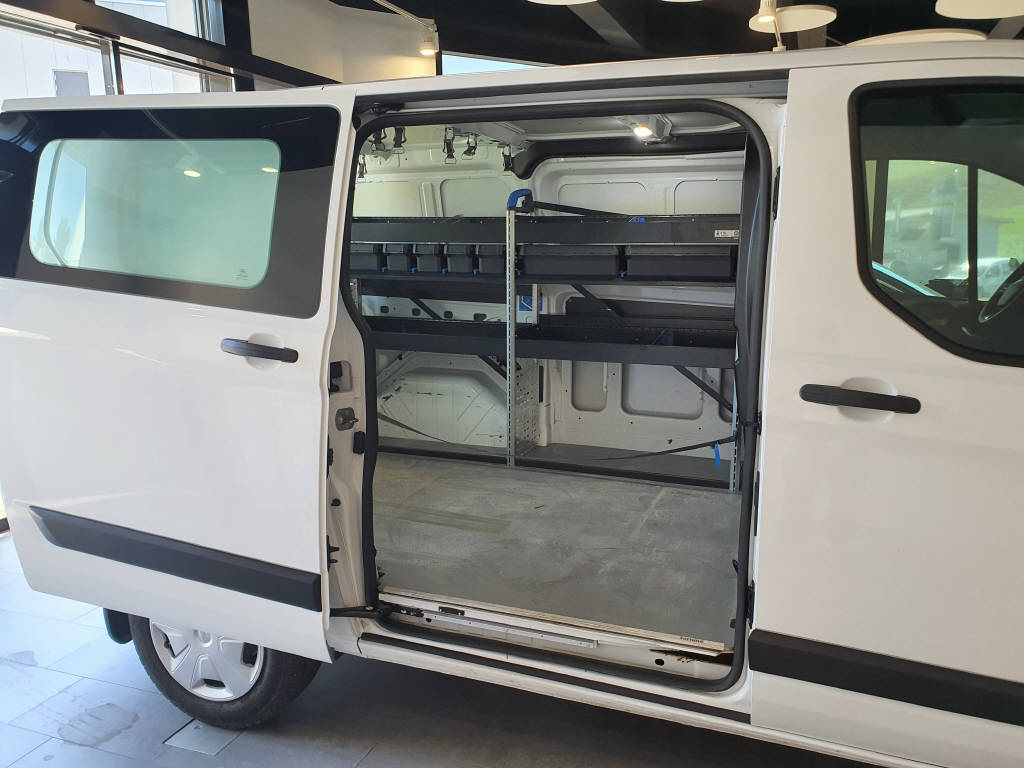 FORD Transit Custom Van 340 L1 2.0 TDCi 130 Trend-image-9