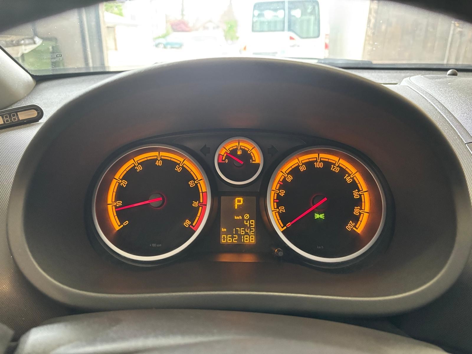 OPEL Corsa 1.4 TP Color Edition Automatic-image-7