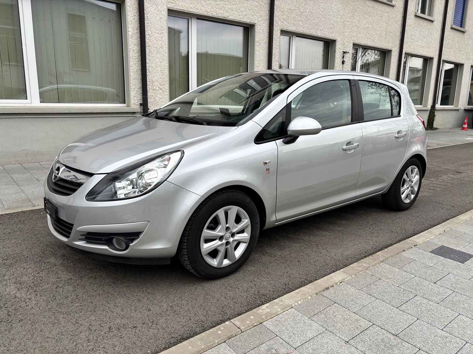 OPEL Corsa 1.4 TP Color Edition Automatic-image-0