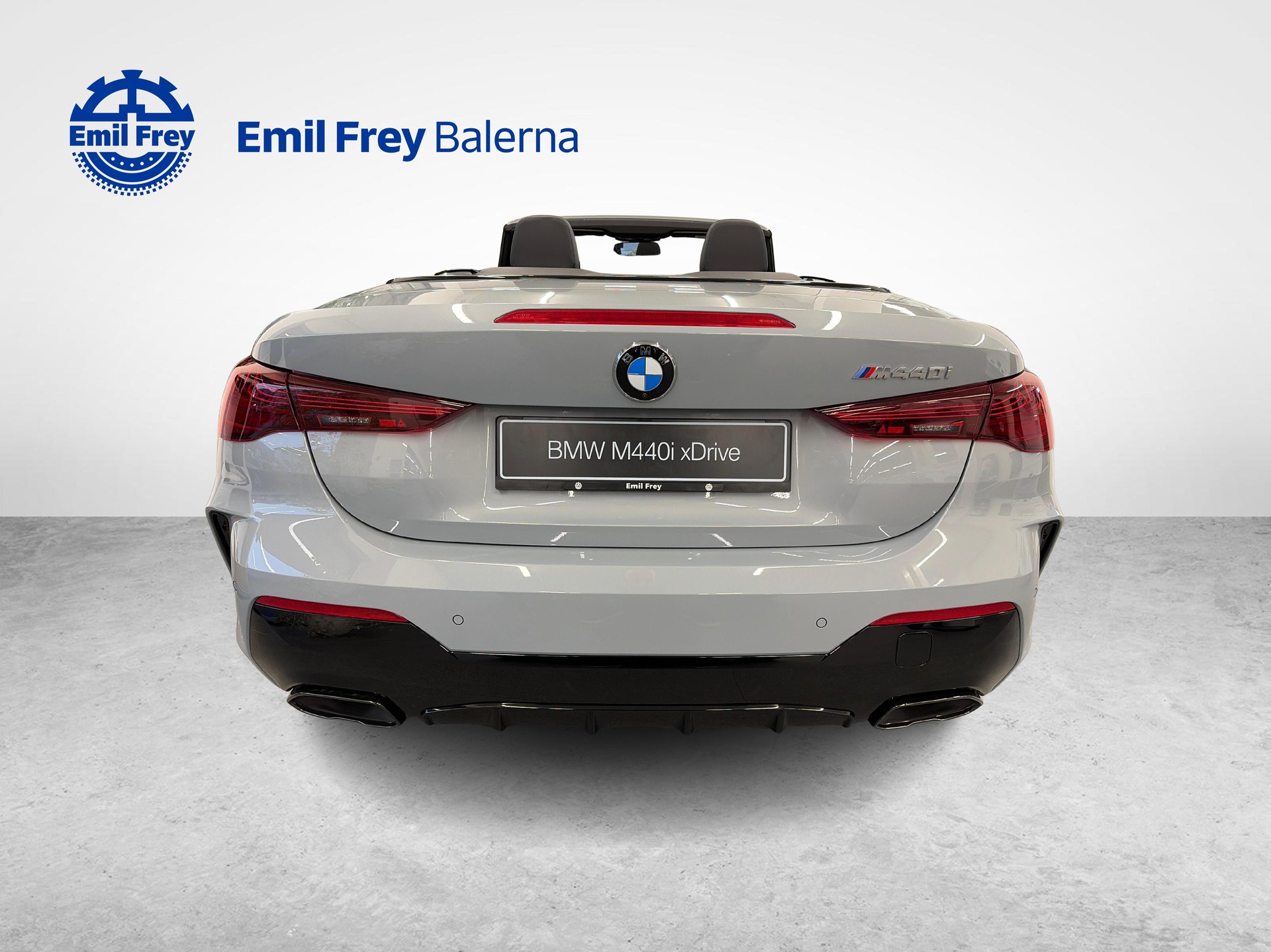 BMW M440i xDrive Cabrio-image-1