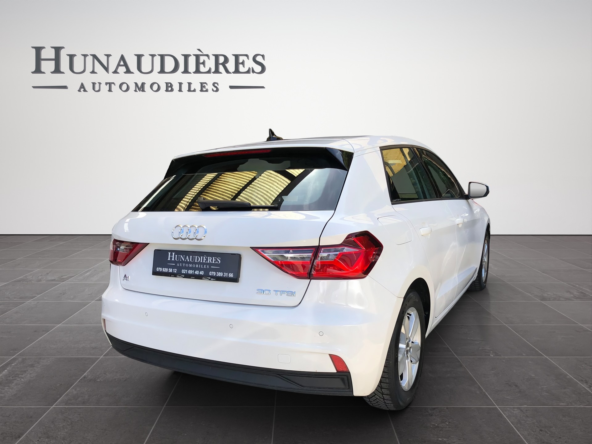 AUDI A1 Sportback 30 TFSI-image-1