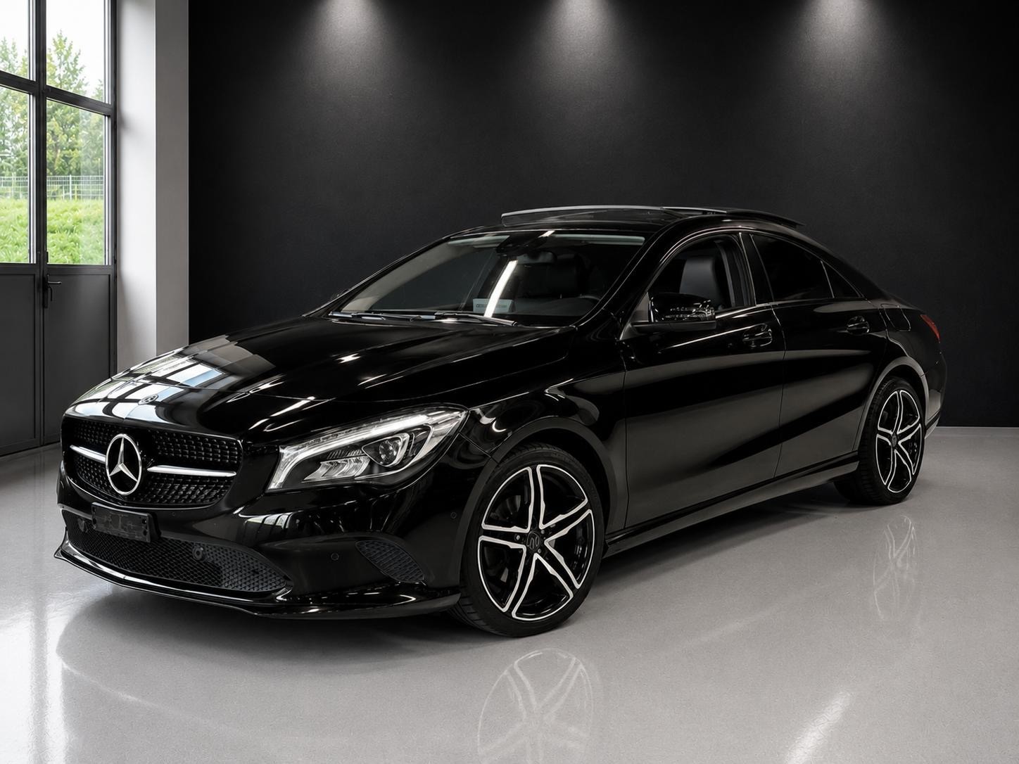 MERCEDES-BENZ CLA 220 d 4Matic 7G-DCT-image-1