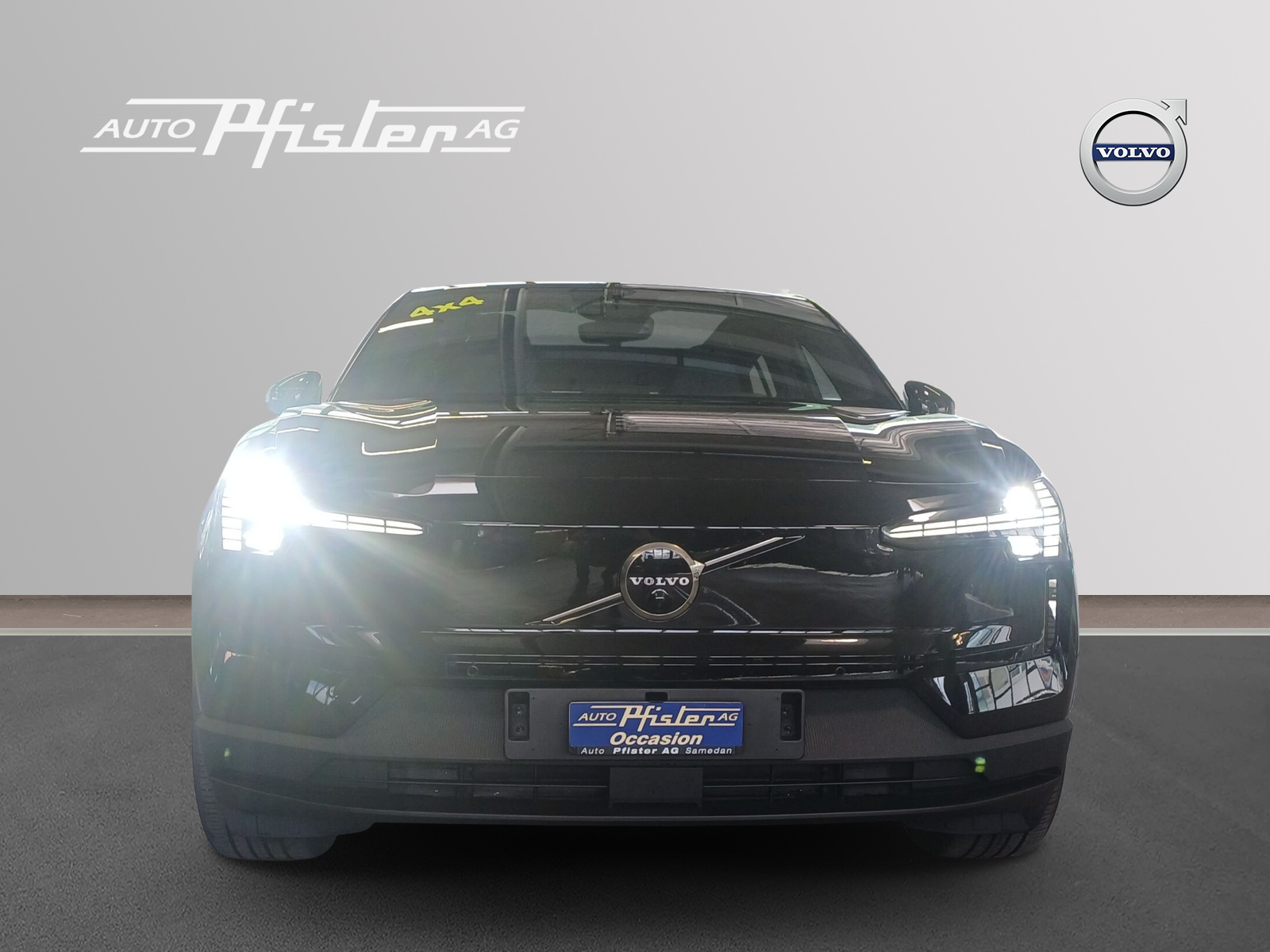 VOLVO EX30 E60 Twin Ultra Performance AWD-image-1