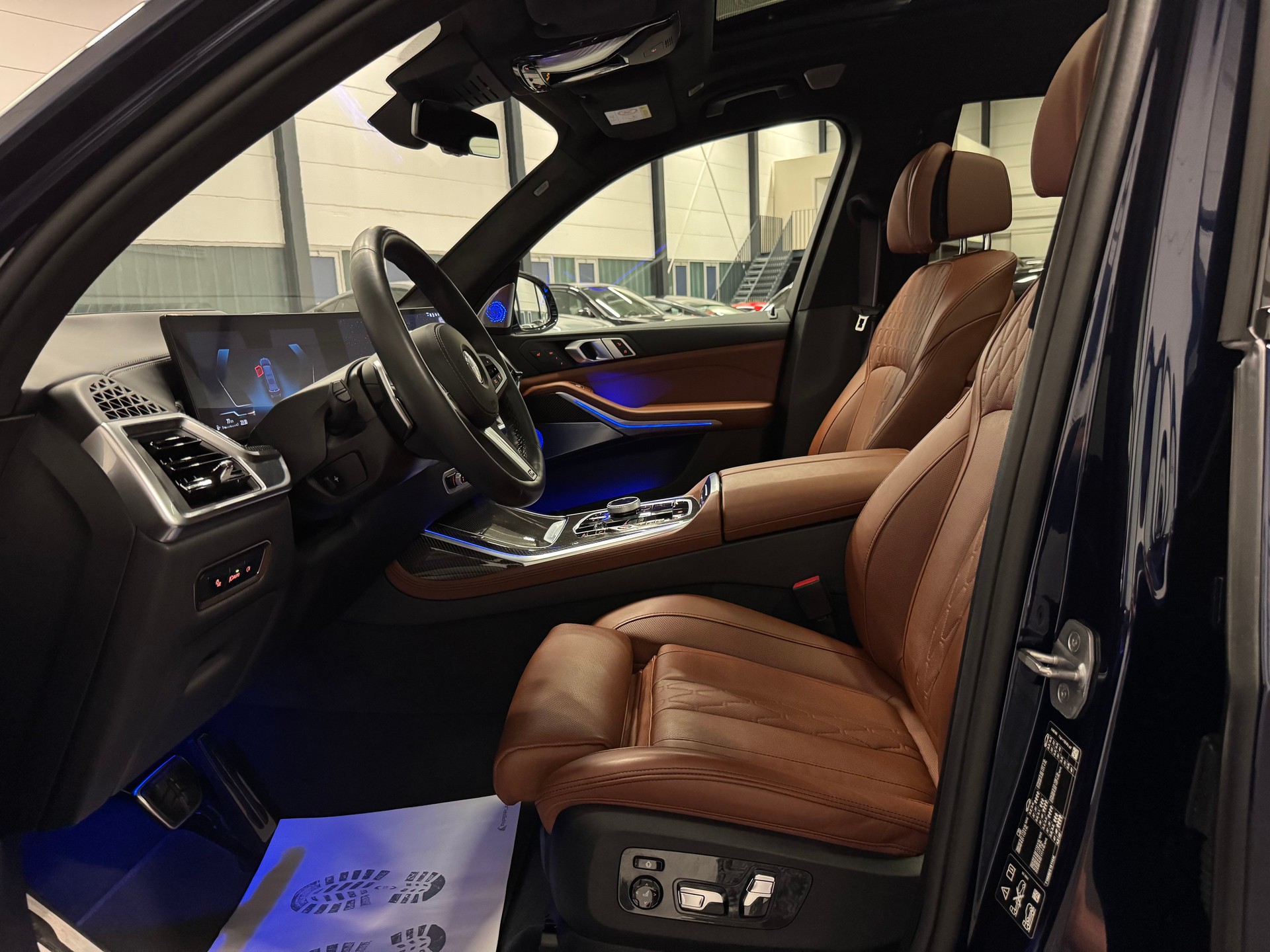 BMW X7 xDrive 48V 40d M Sport Pro Steptronic-image-17