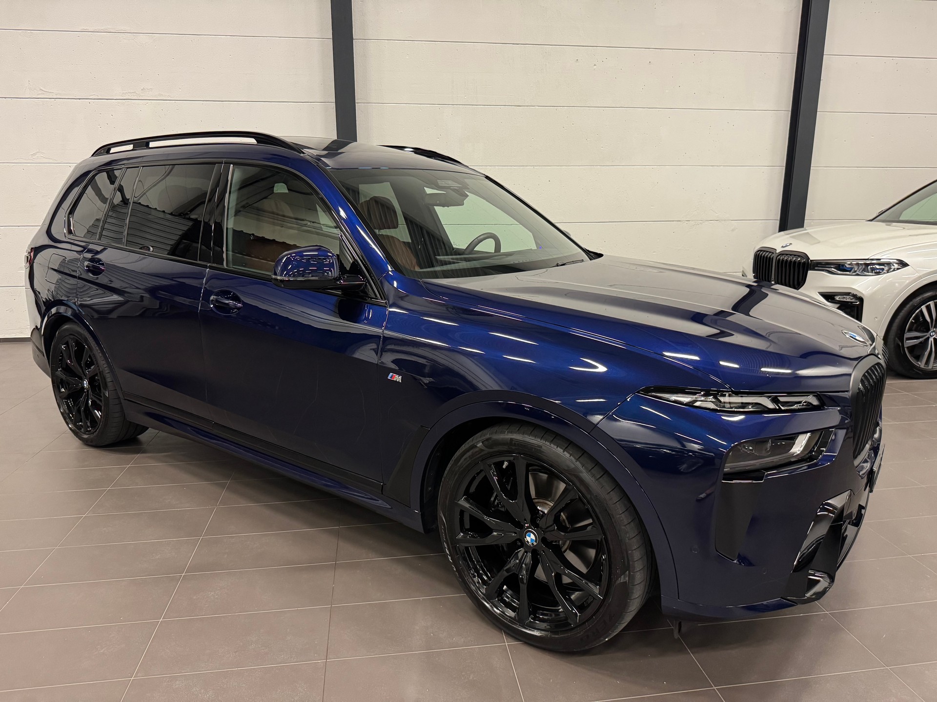 BMW X7 xDrive 48V 40d M Sport Pro Steptronic-image-3
