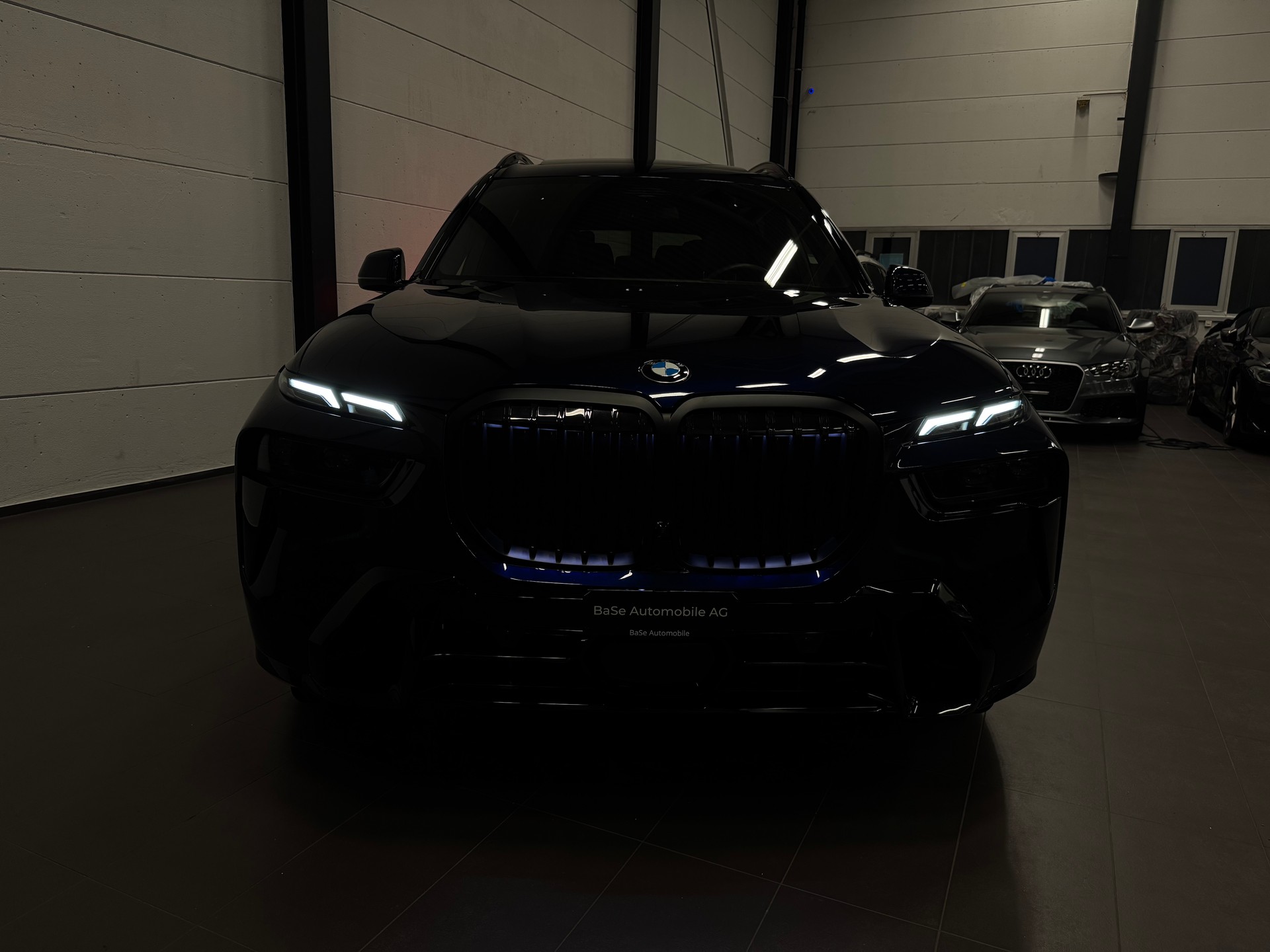 BMW X7 xDrive 48V 40d M Sport Pro Steptronic-image-9