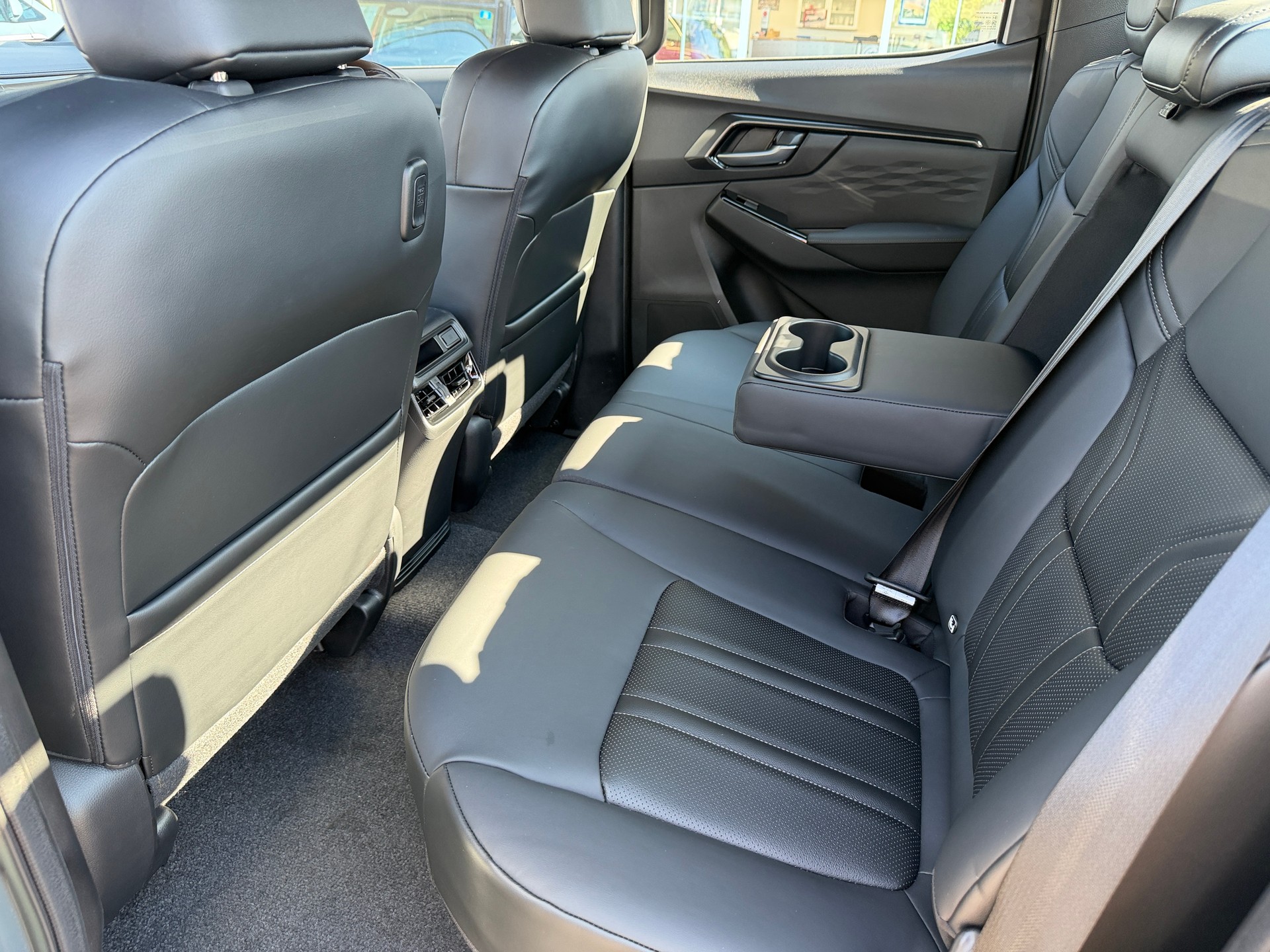 ISUZU D-MAX 1.9 CrewCab N60 Nitro Sport 4x4-image-20