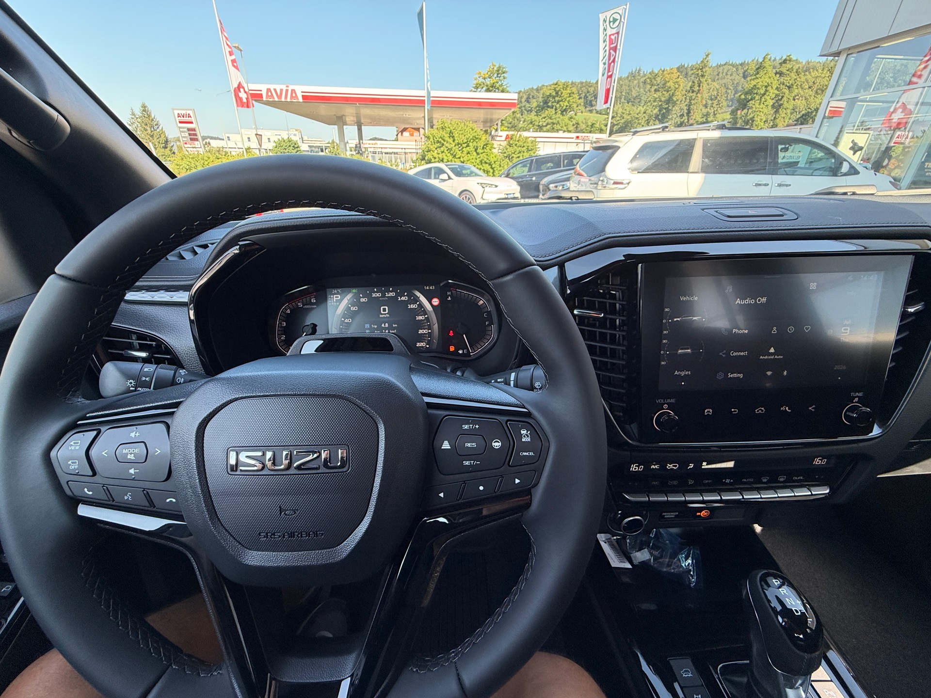 ISUZU D-MAX 1.9 CrewCab N60 Nitro Sport 4x4-image-10