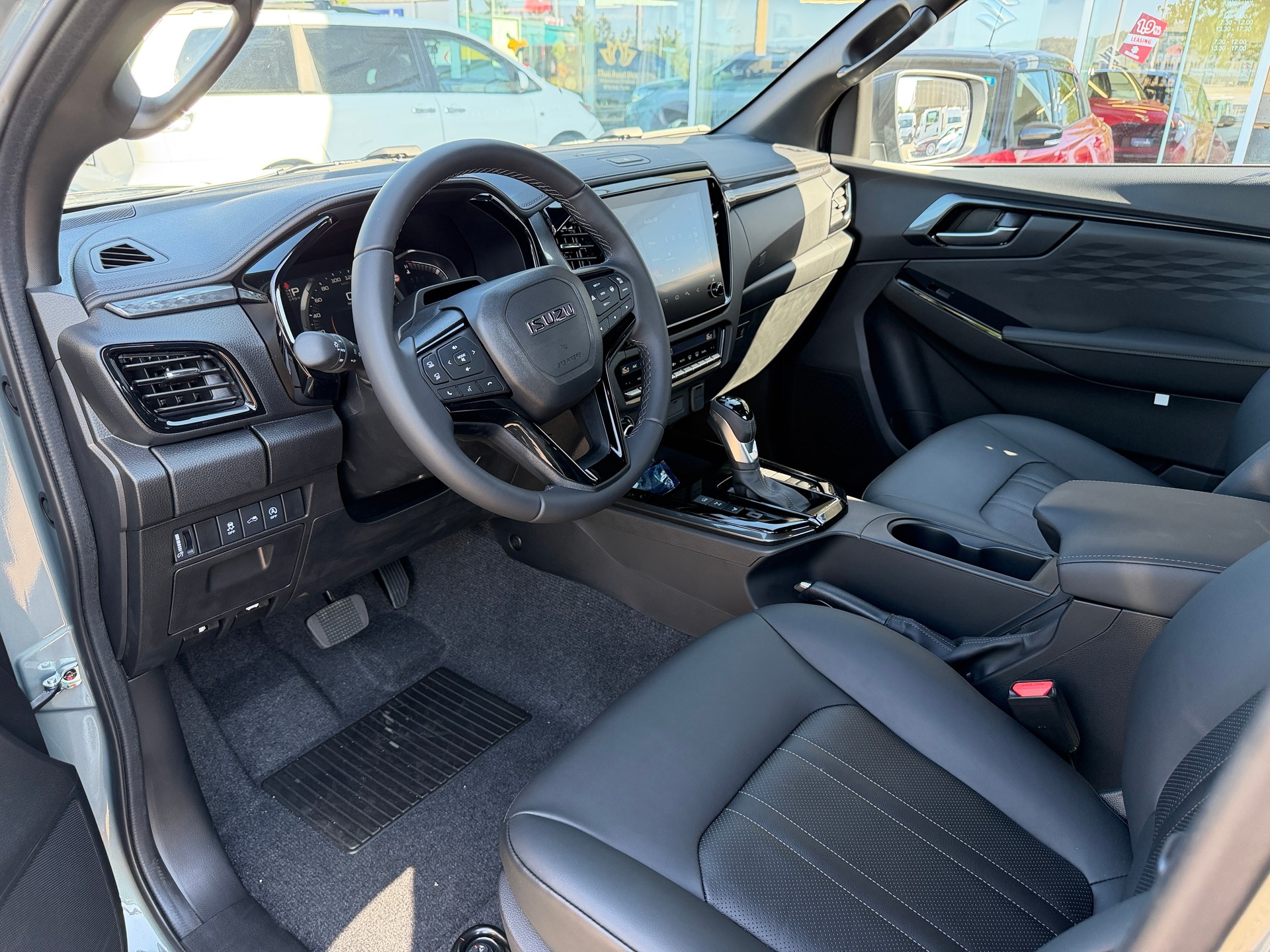ISUZU D-MAX 1.9 CrewCab N60 Nitro Sport 4x4-image-8