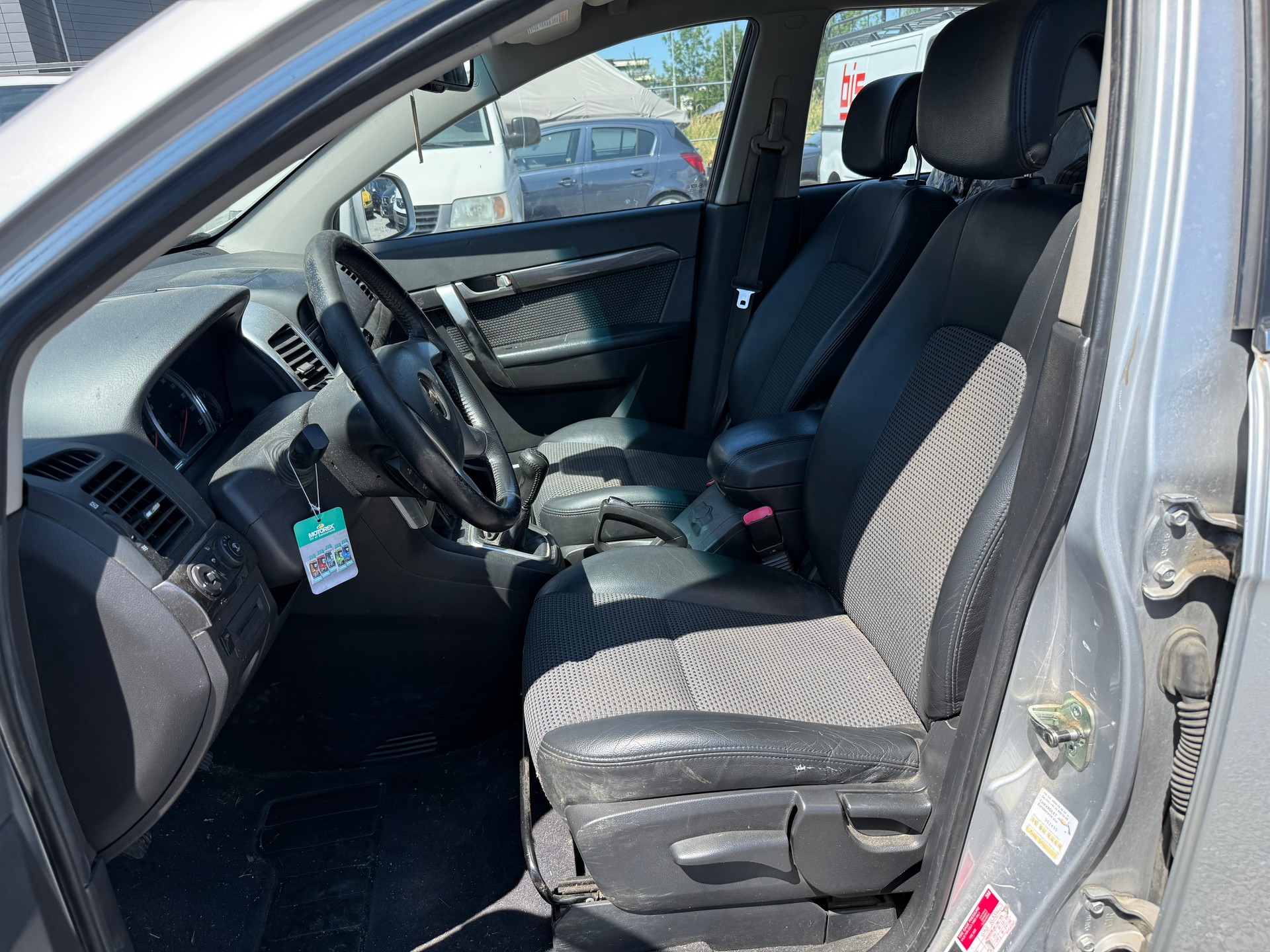 CHEVROLET Captiva 2.0 VCDi LS 4WD-image-9