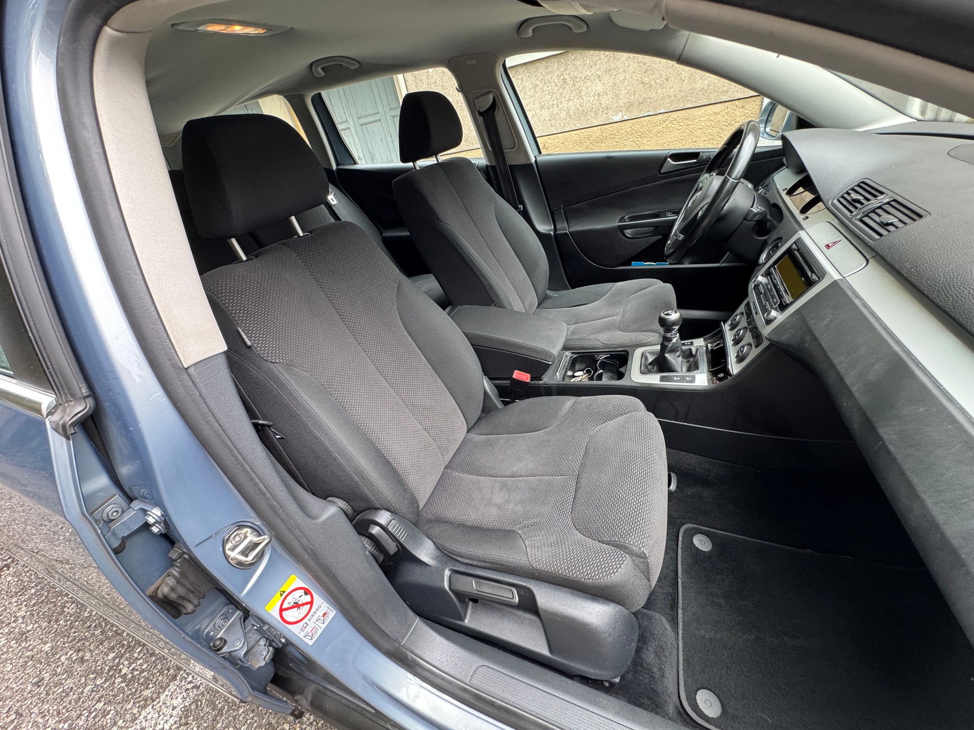 VW Passat Variant 2.0 TDI BlueMotion Comfortline-image-7