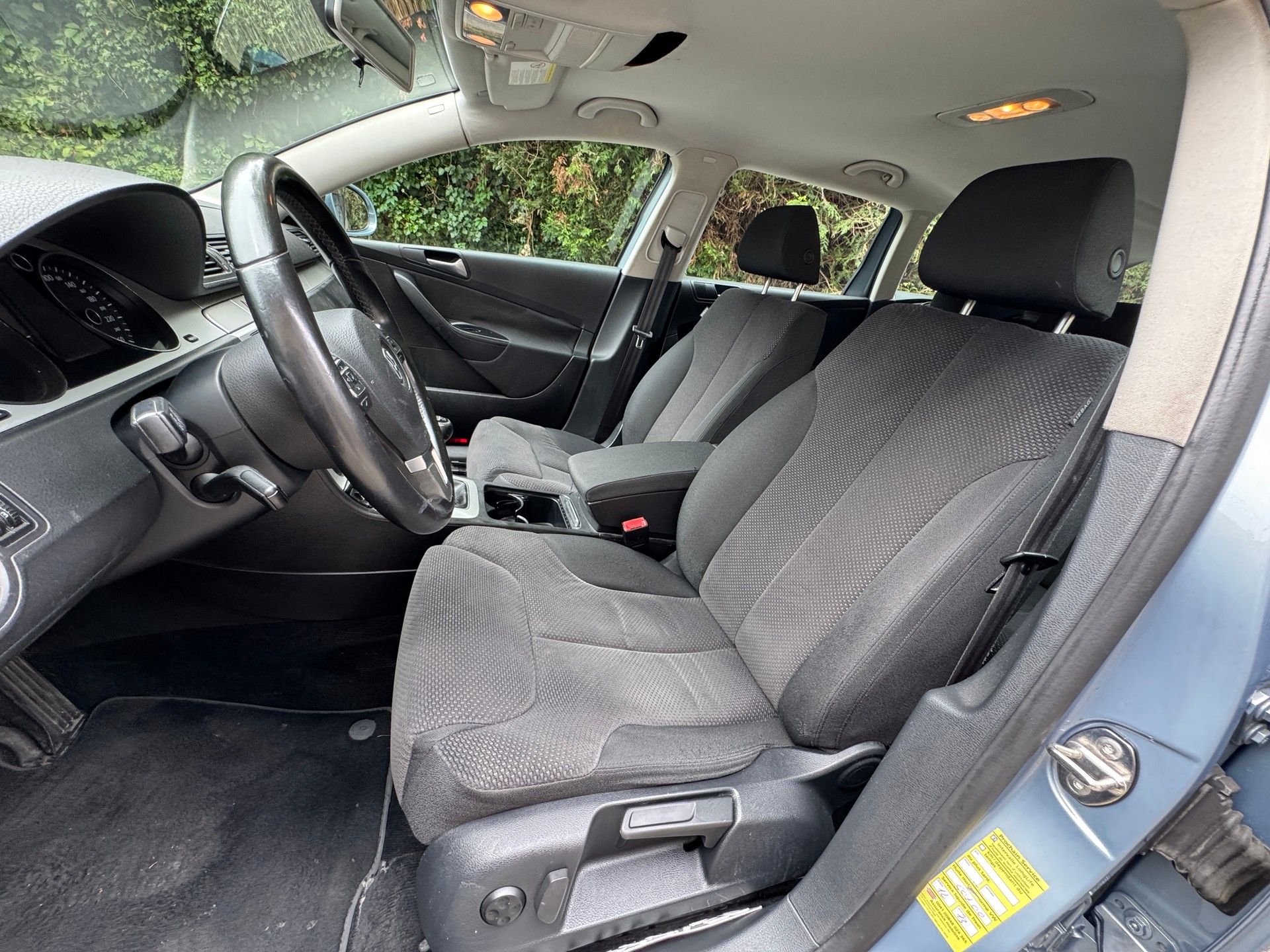 VW Passat Variant 2.0 TDI BlueMotion Comfortline-image-6