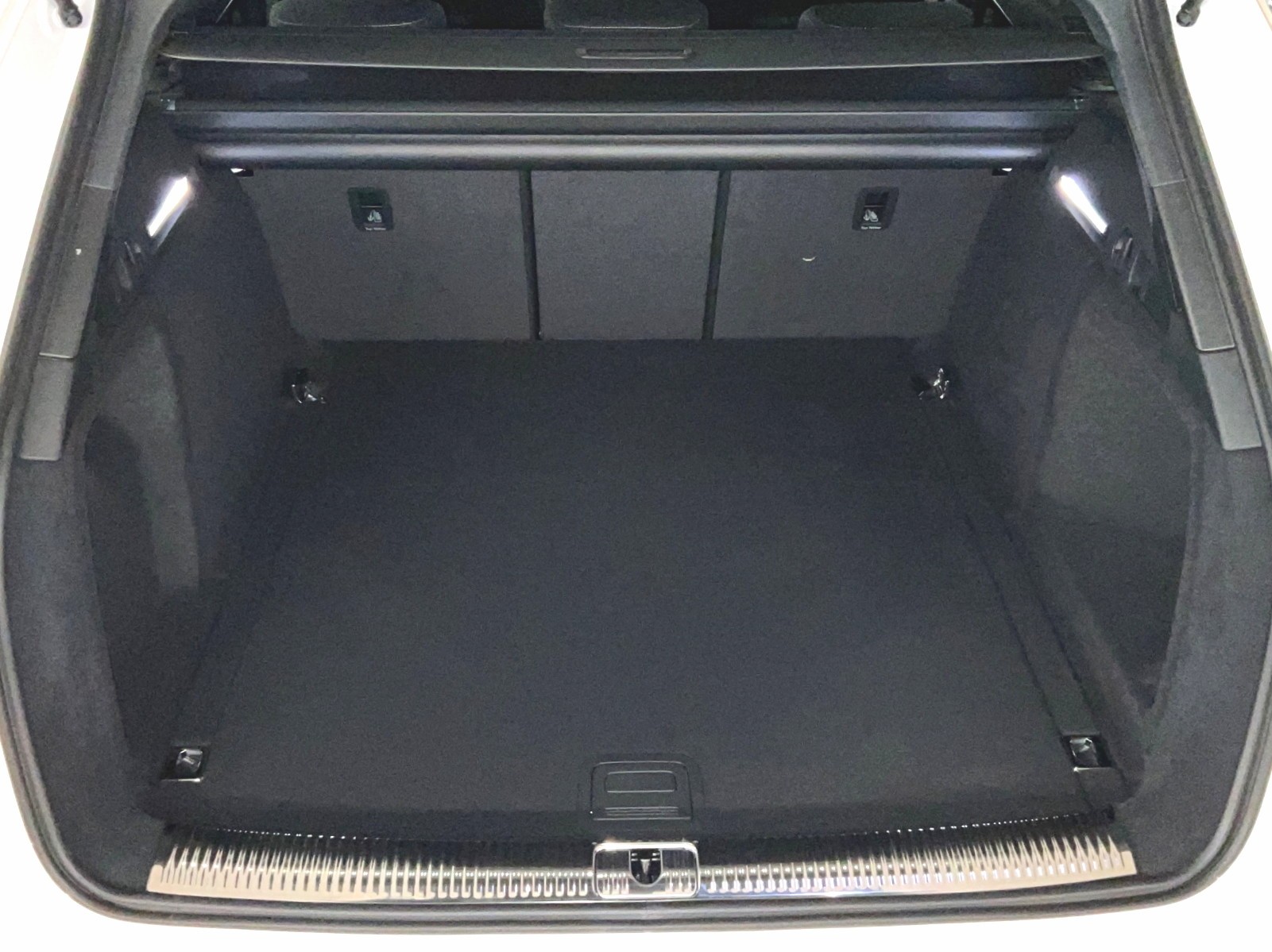 AUDI A4 Avant 40 TDI advanced Attraction quattro S-tronic-image-11