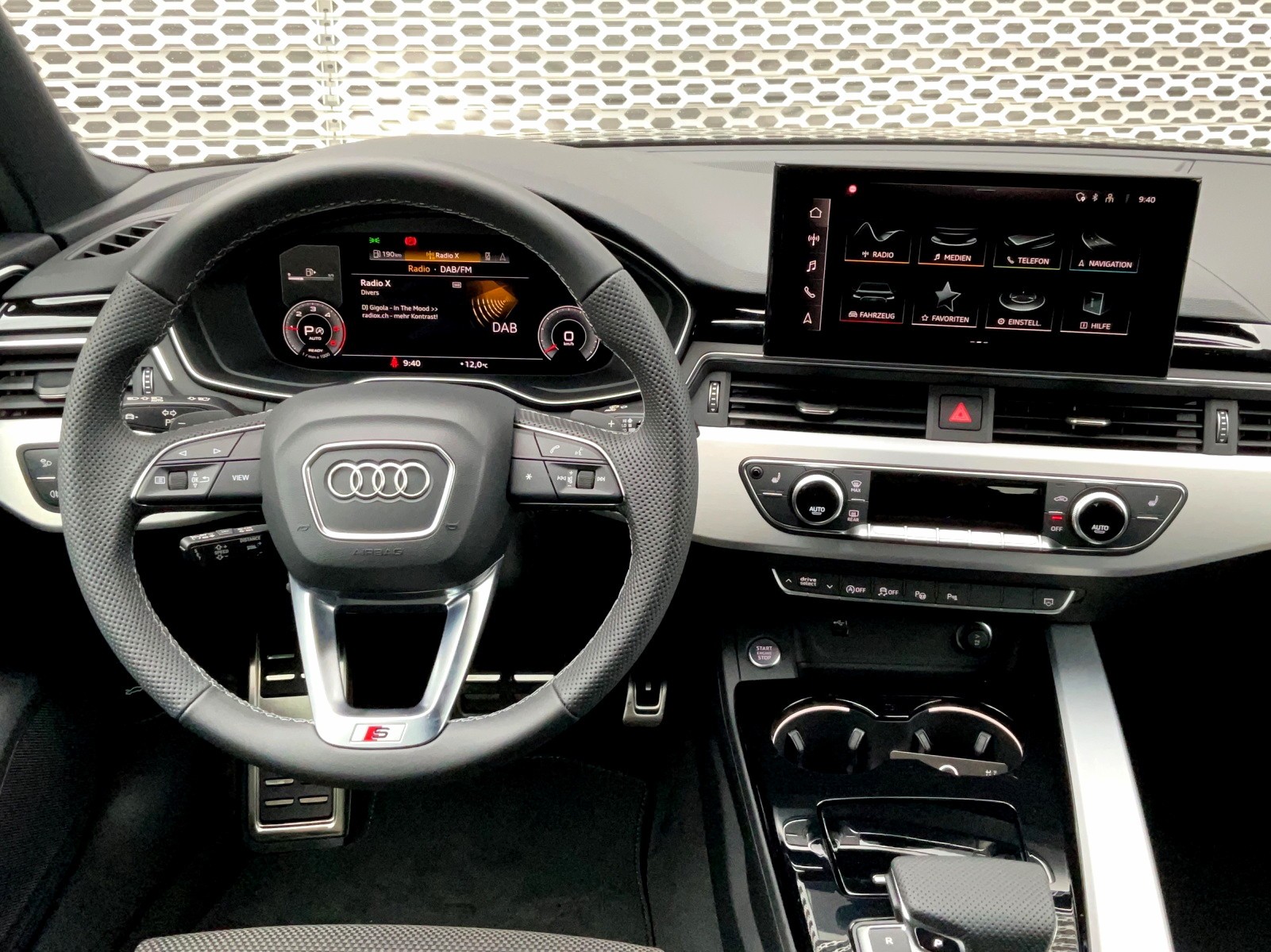 AUDI A4 Avant 40 TDI advanced Attraction quattro S-tronic-image-6