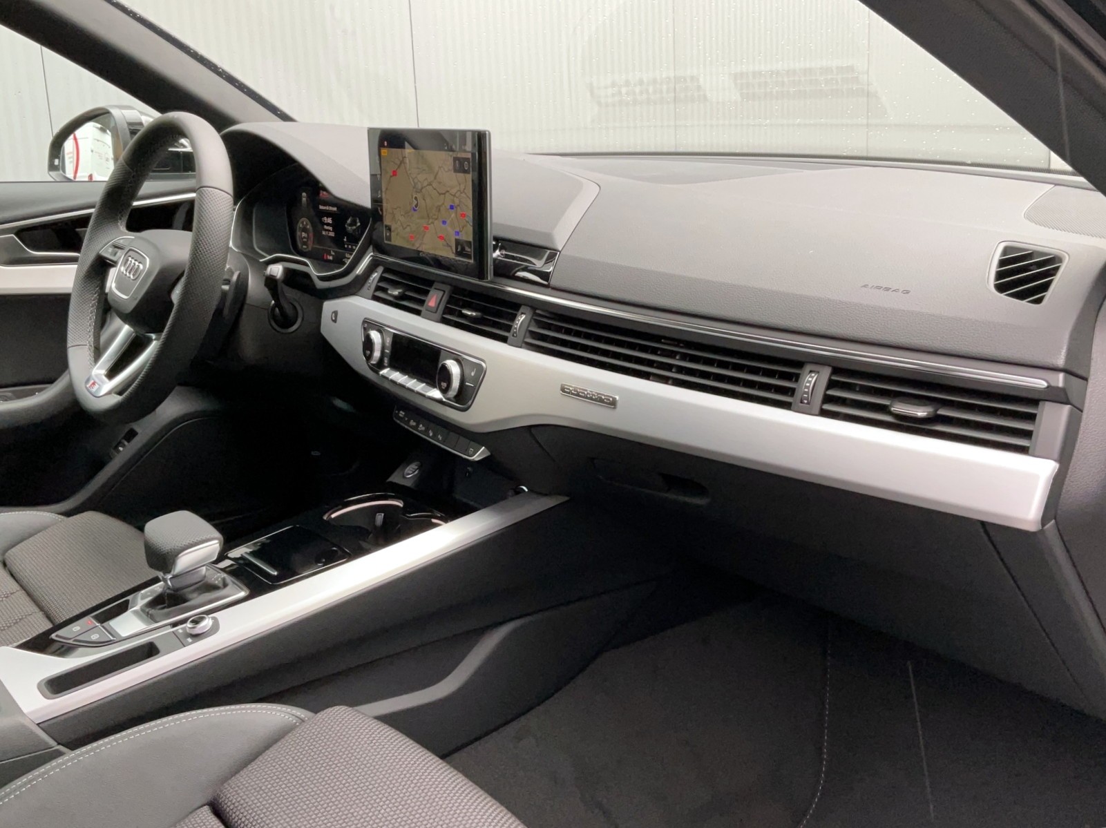 AUDI A4 Avant 40 TDI advanced Attraction quattro S-tronic-image-13
