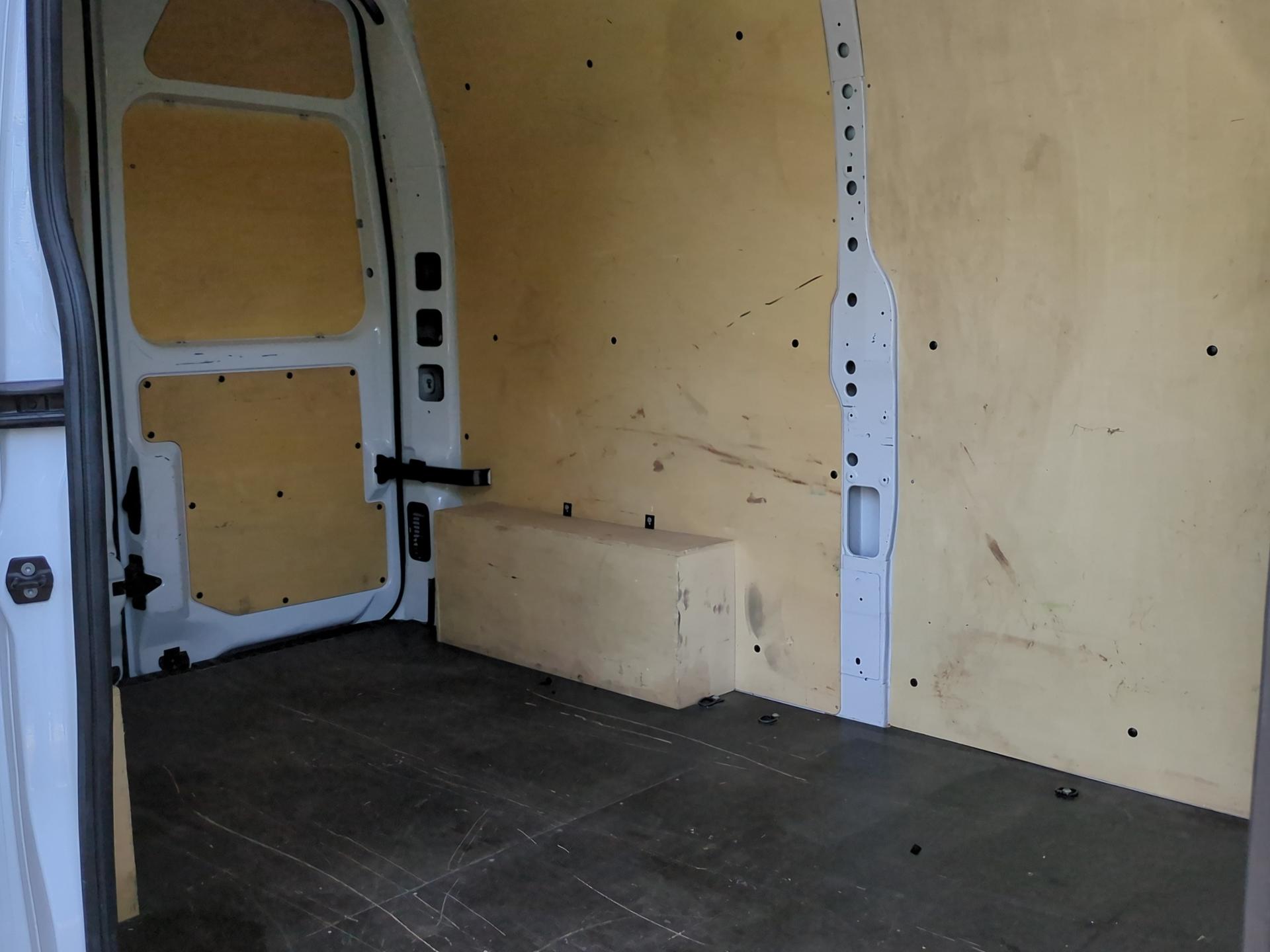 RENAULT Master T35 2.3 Blue dCi 135 L2H2-image-14