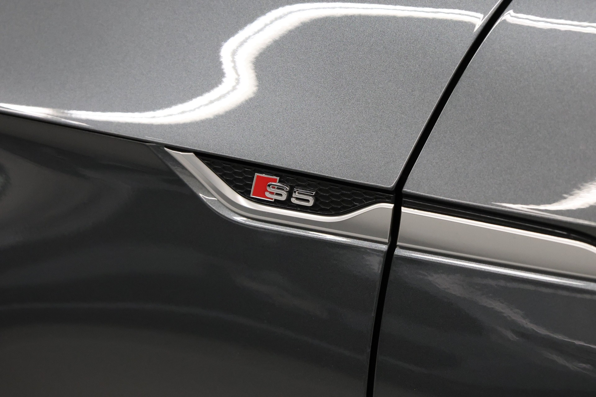 AUDI S5 Cabriolet 3.0 V6 TFSI quattro T-Tronic-image-15