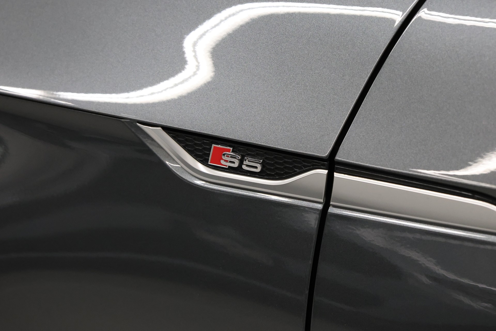 AUDI S5 Cabriolet 3.0 V6 TFSI quattro T-Tronic-image-15