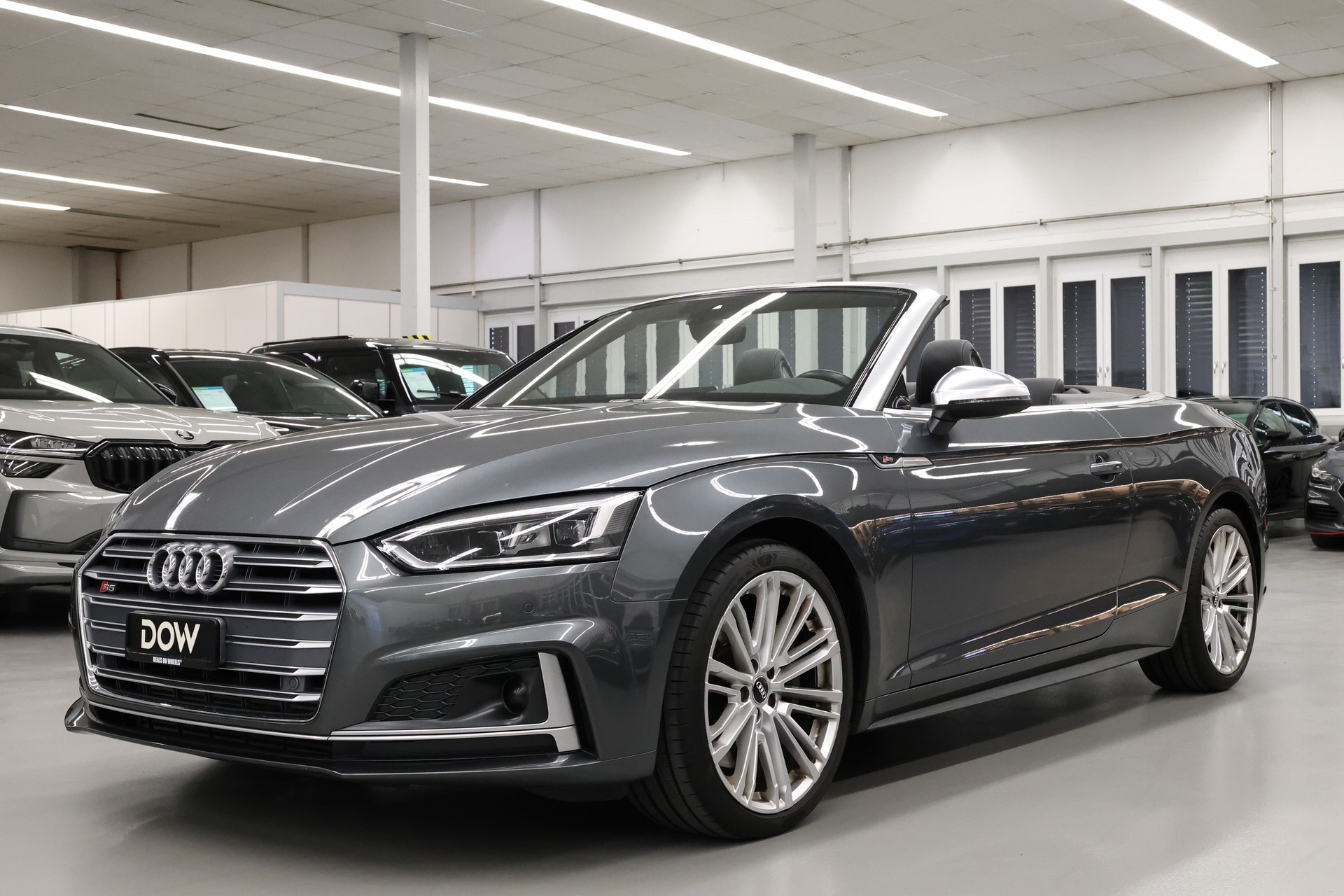 AUDI S5 Cabriolet 3.0 V6 TFSI quattro T-Tronic-image-10