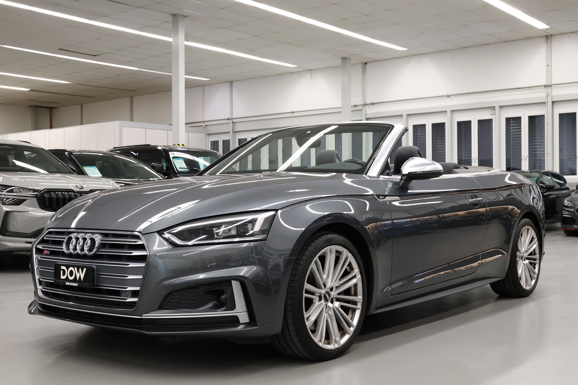 AUDI S5 Cabriolet 3.0 V6 TFSI quattro T-Tronic-image-10