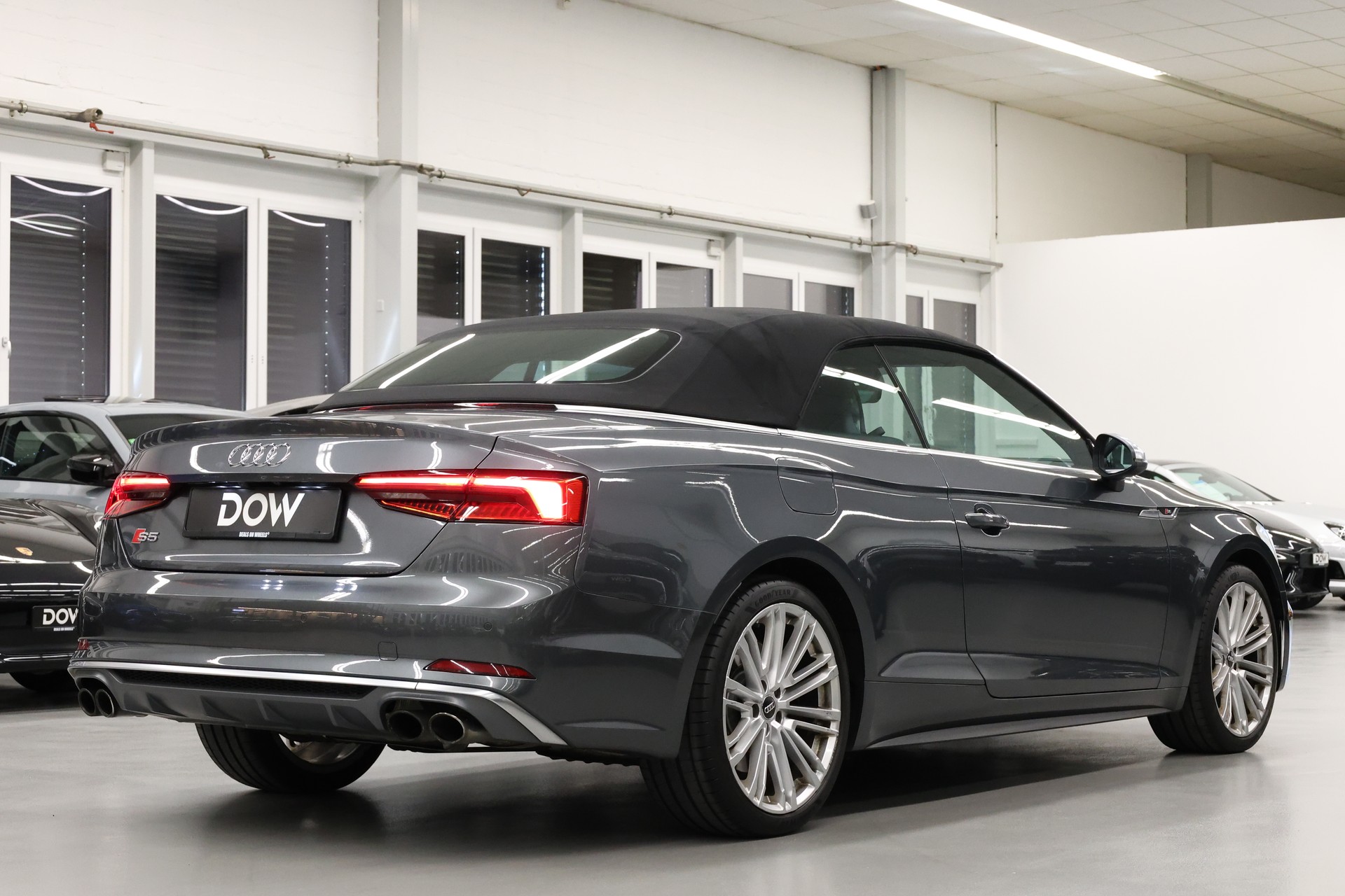 AUDI S5 Cabriolet 3.0 V6 TFSI quattro T-Tronic-image-3