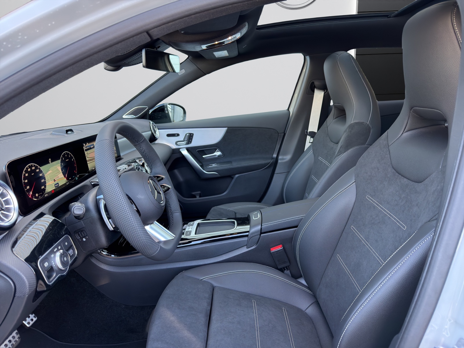 MERCEDES-BENZ A 250 4Matic 8G-DCT-image-7