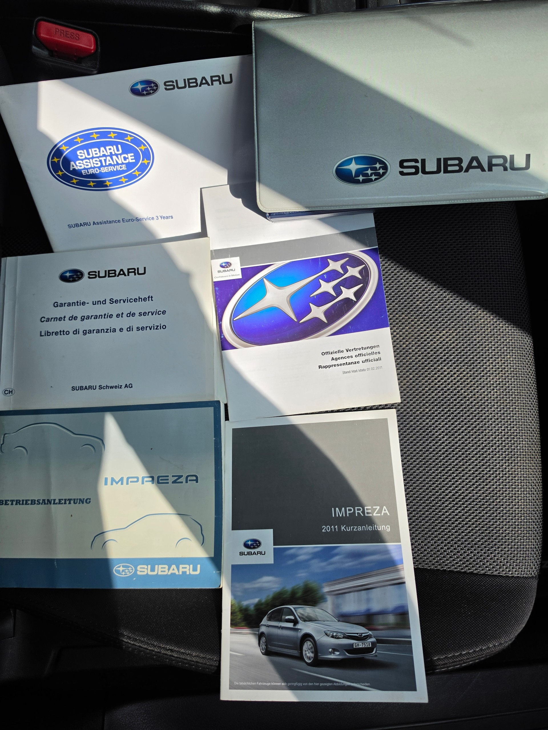 SUBARU Impreza 2.0R Swiss Special Automatic-image-13