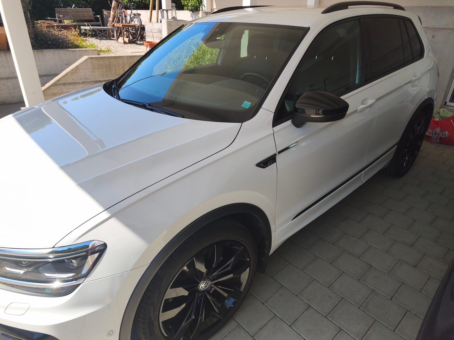 VW R Line-image-1