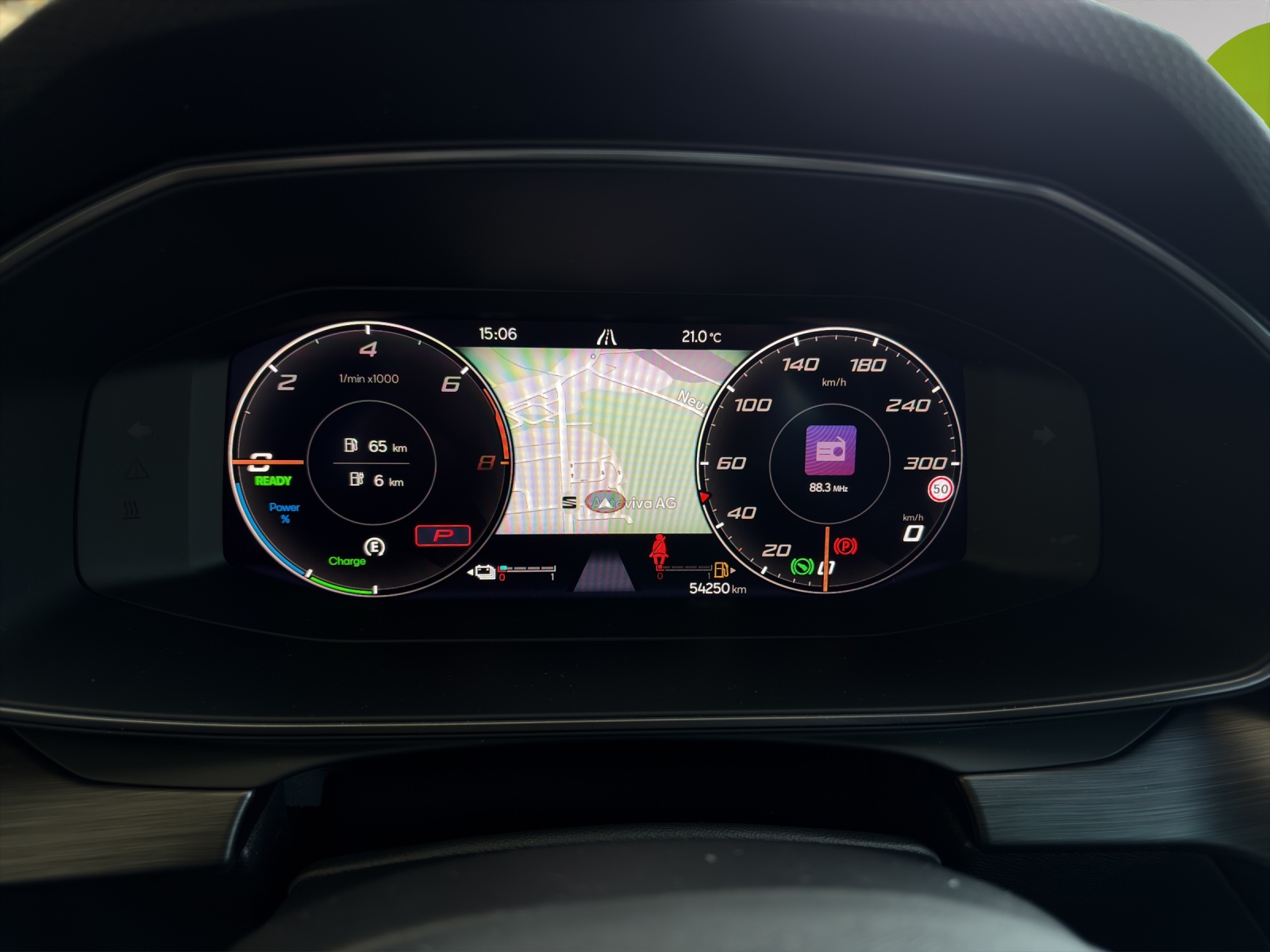 CUPRA LEON 1.4 e-HYBRID pHEV DSG-image-6