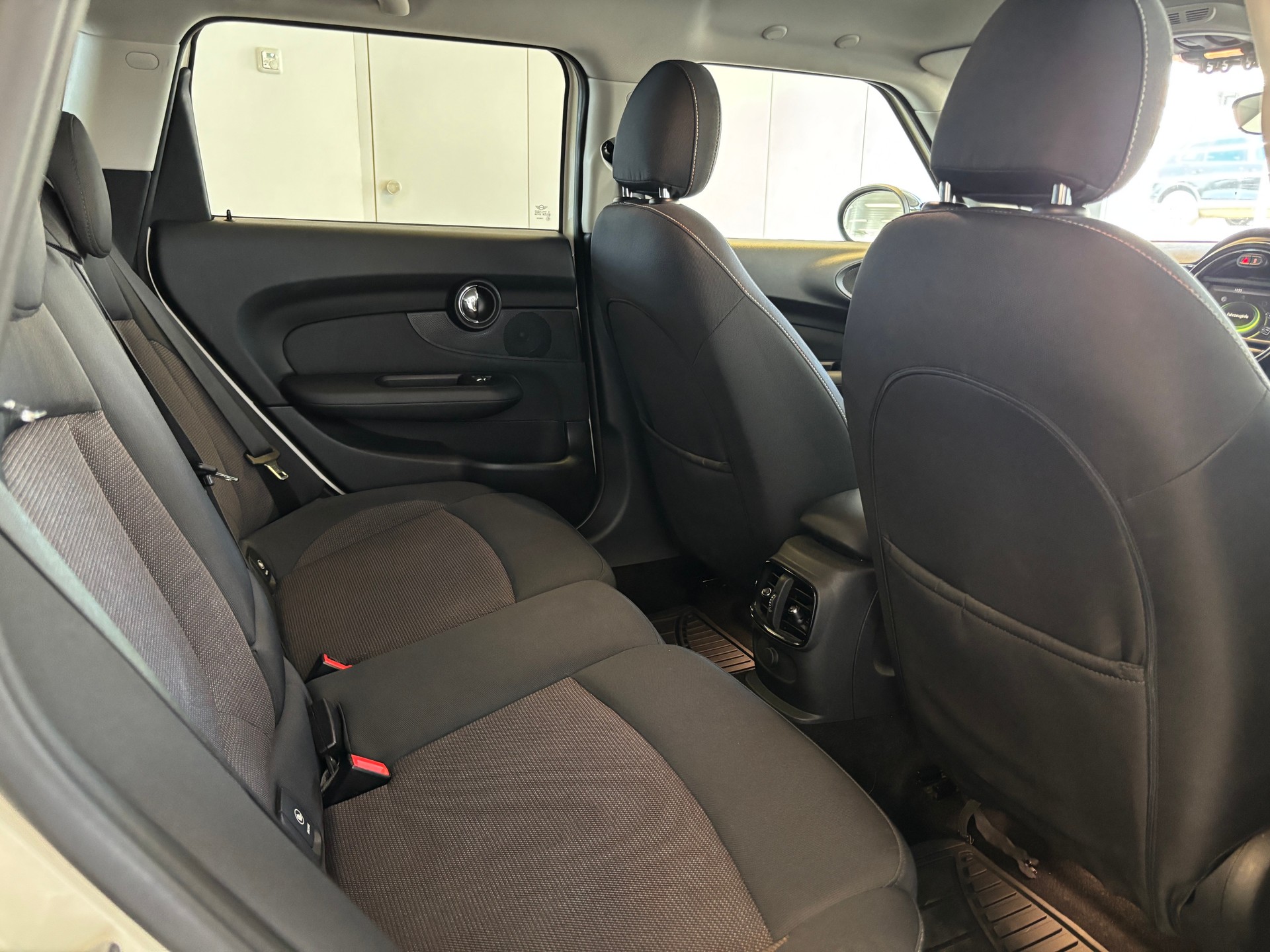 MINI Clubman Cooper Steptronic-image-10
