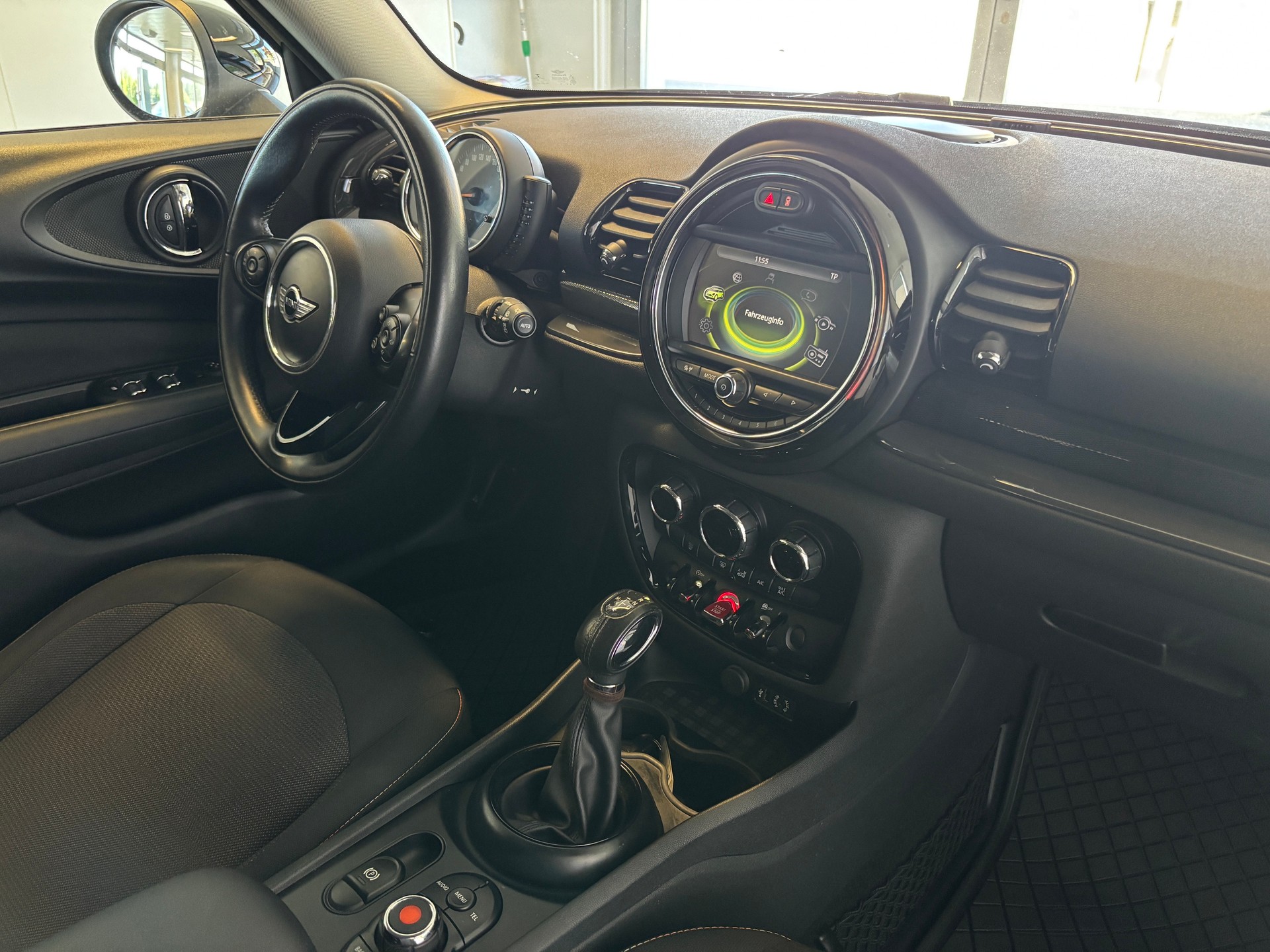 MINI Clubman Cooper Steptronic-image-8