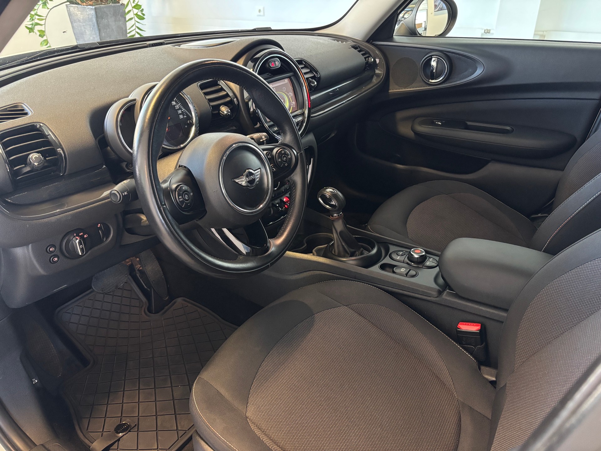 MINI Clubman Cooper Steptronic-image-4