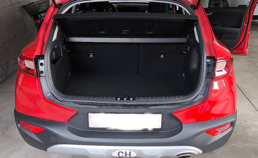 KIA STONIC-image-3