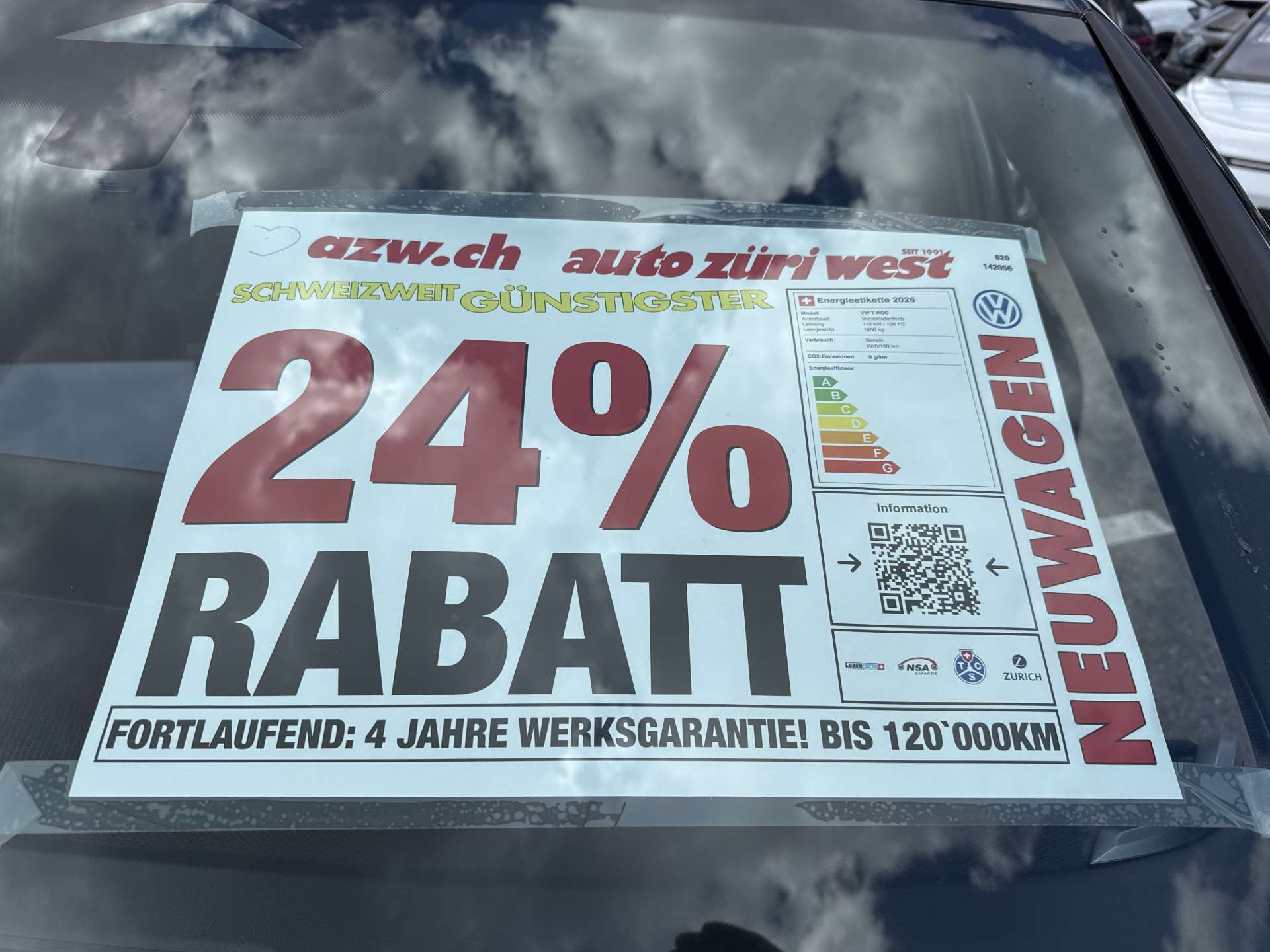 VW T-Roc 1.5 eTSi mHEV R-Line DSG-Automat-image-3