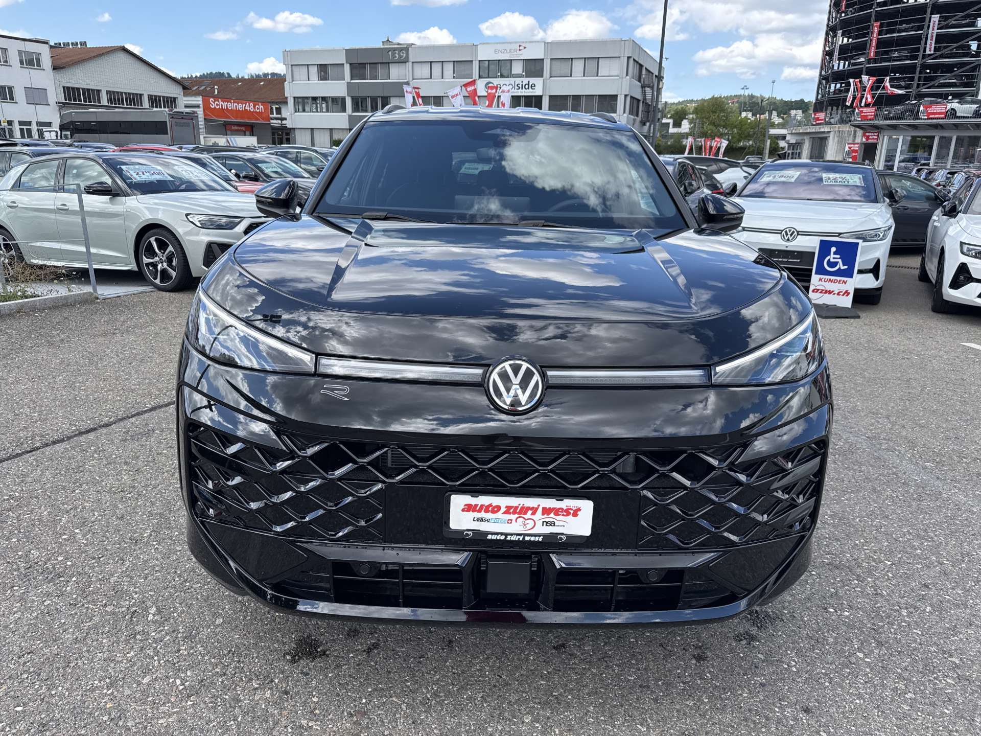 VW T-Roc 1.5 eTSi mHEV R-Line DSG-Automat-image-13