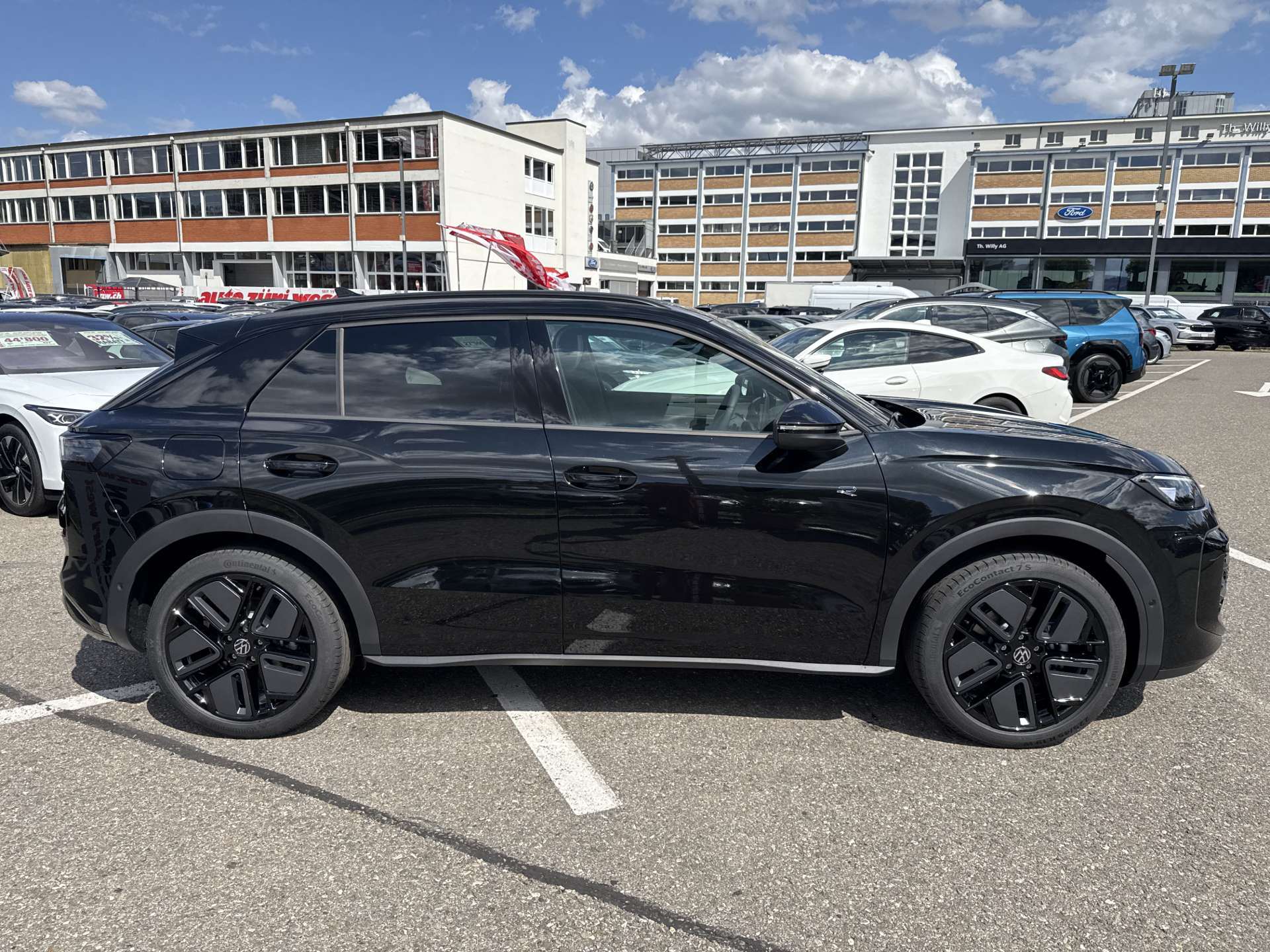 VW T-Roc 1.5 eTSi mHEV R-Line DSG-Automat-image-10