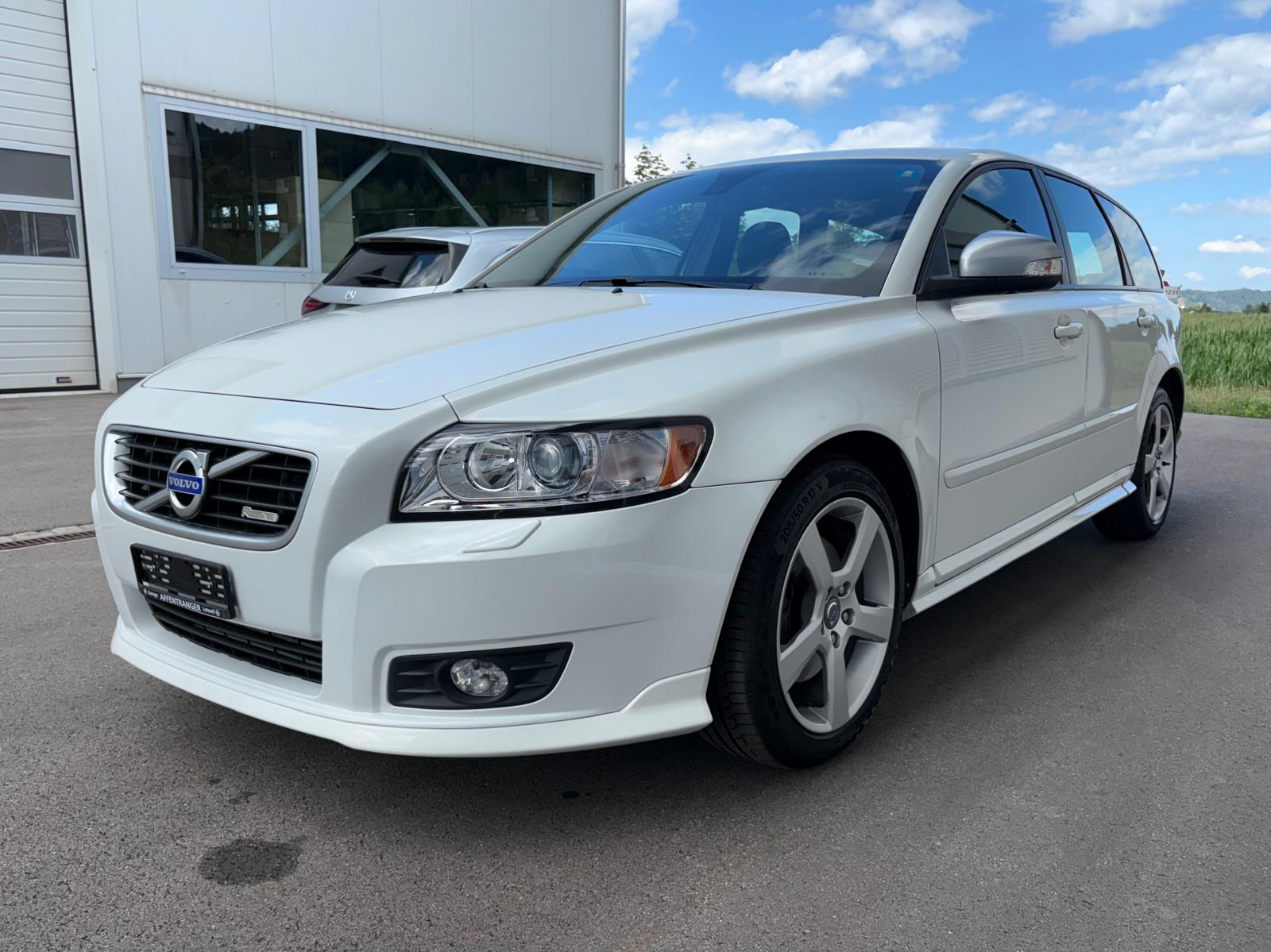 VOLVO V50 D3 R-Design Geartronic-image-3