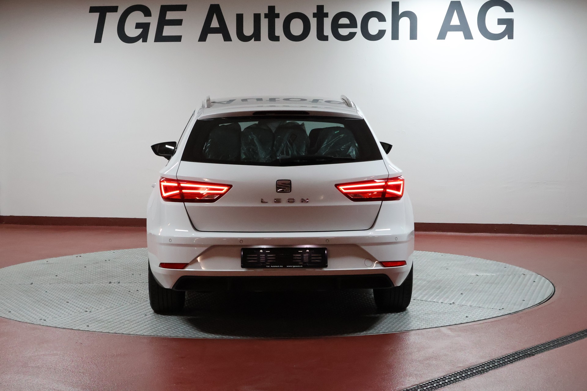 SEAT Leon ST 2.0 TDI CR Style DSG-image-19