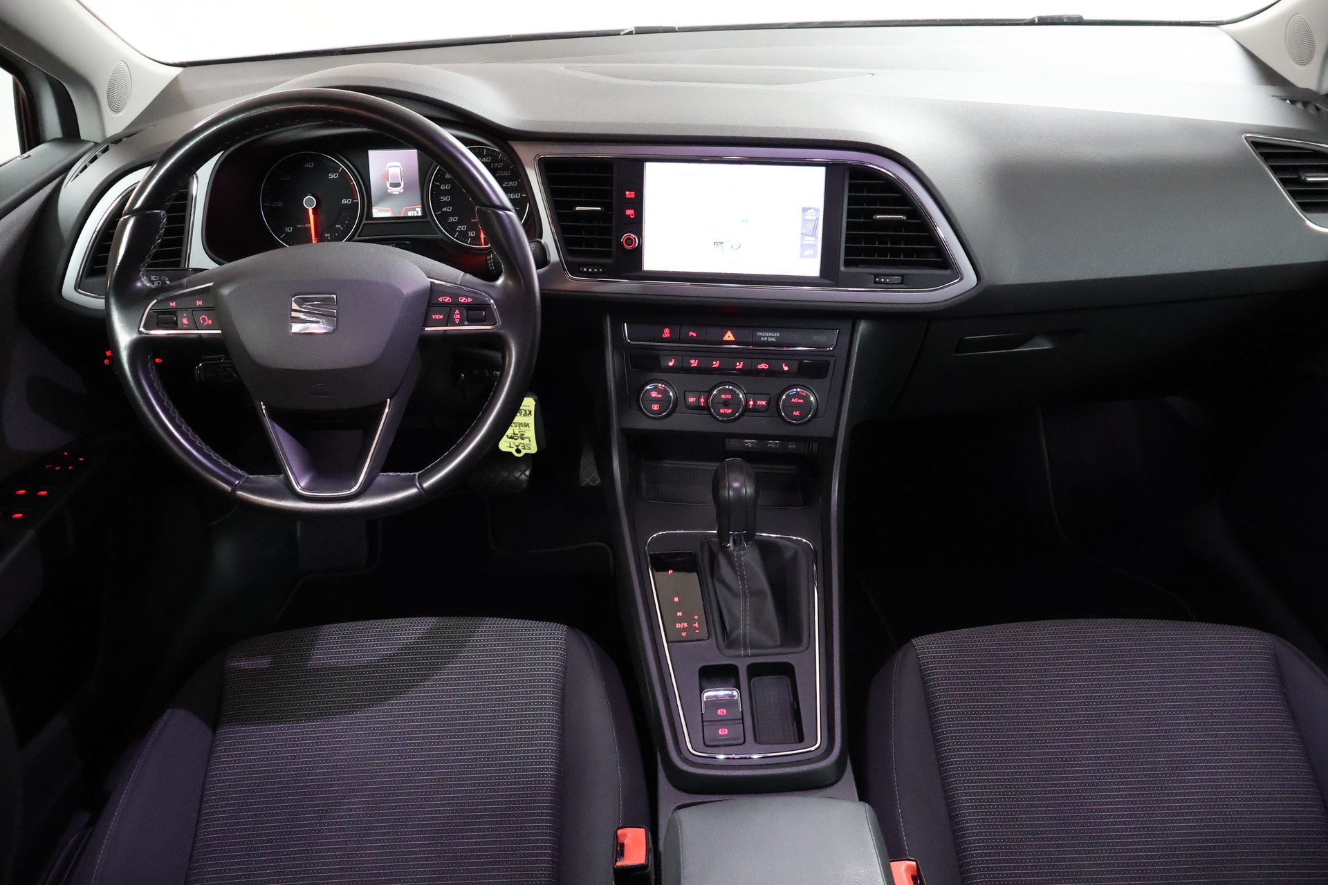 SEAT Leon ST 2.0 TDI CR Style DSG-image-9