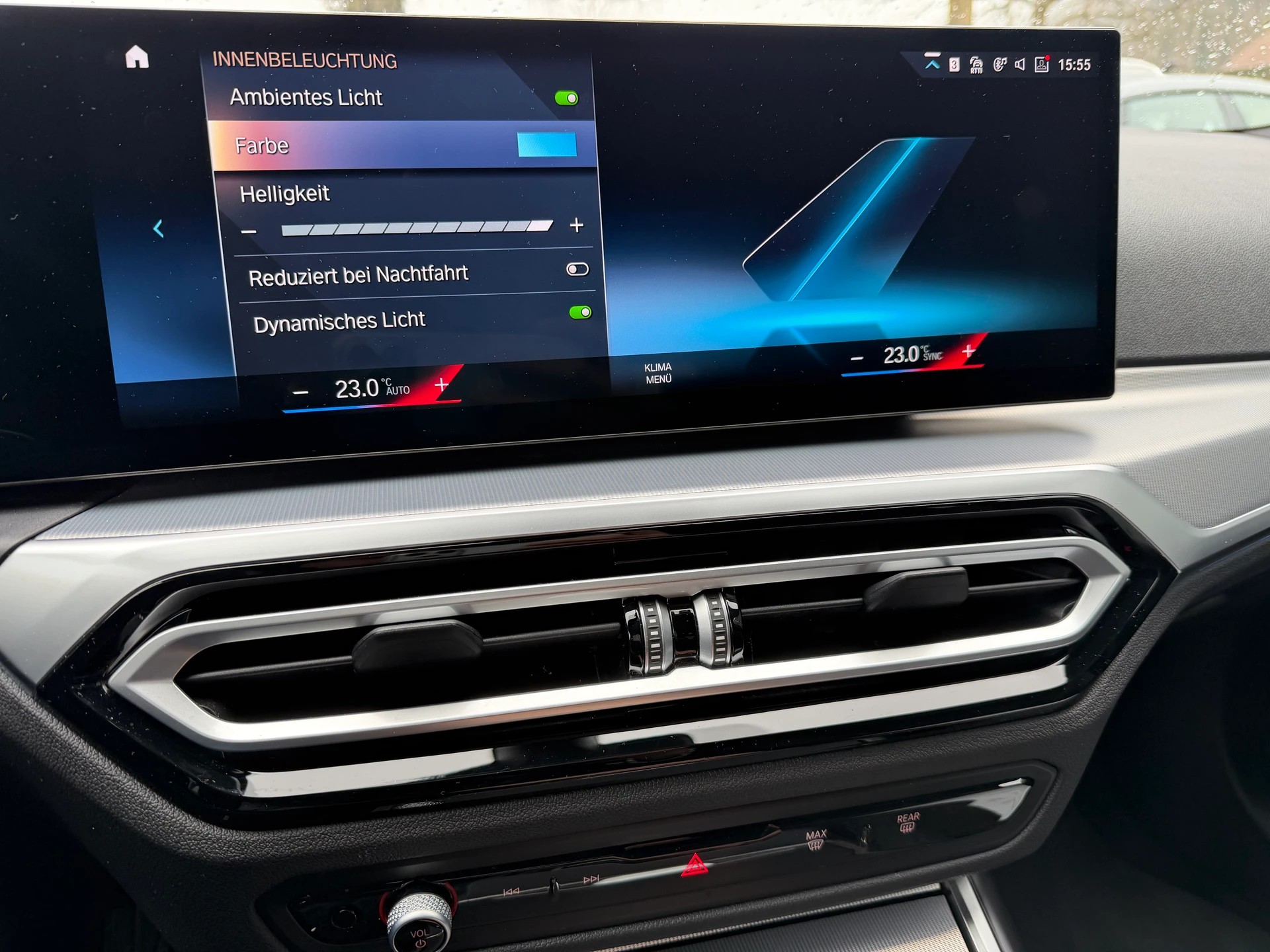 BMW 320d xDrive 48V Touring Steptronic M Sport-image-25