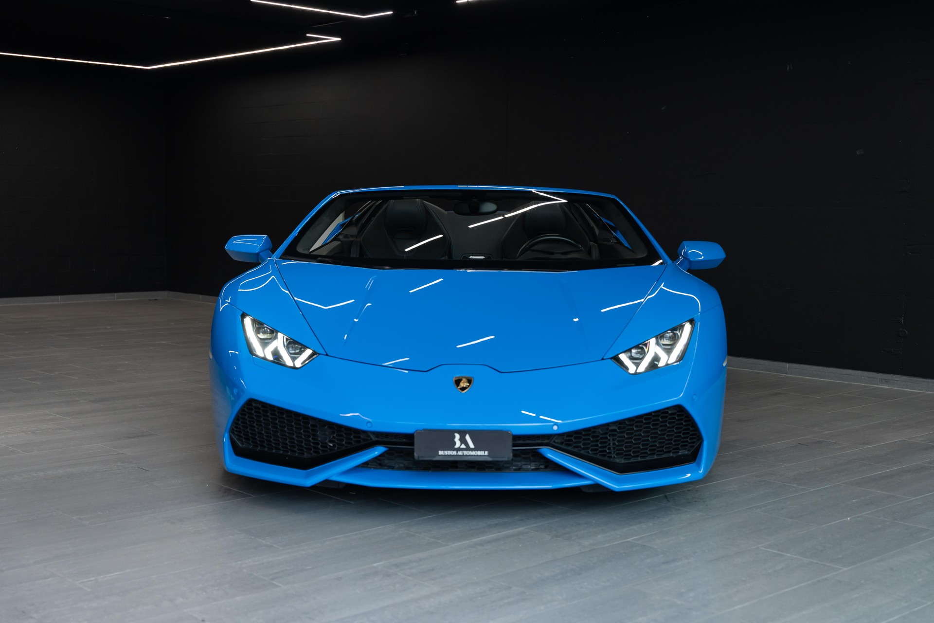 LAMBORGHINI Huracan LP610-4 Spyder DCT / CH AUTO / LE MANS BLUE / Service Lamborghini-image-2