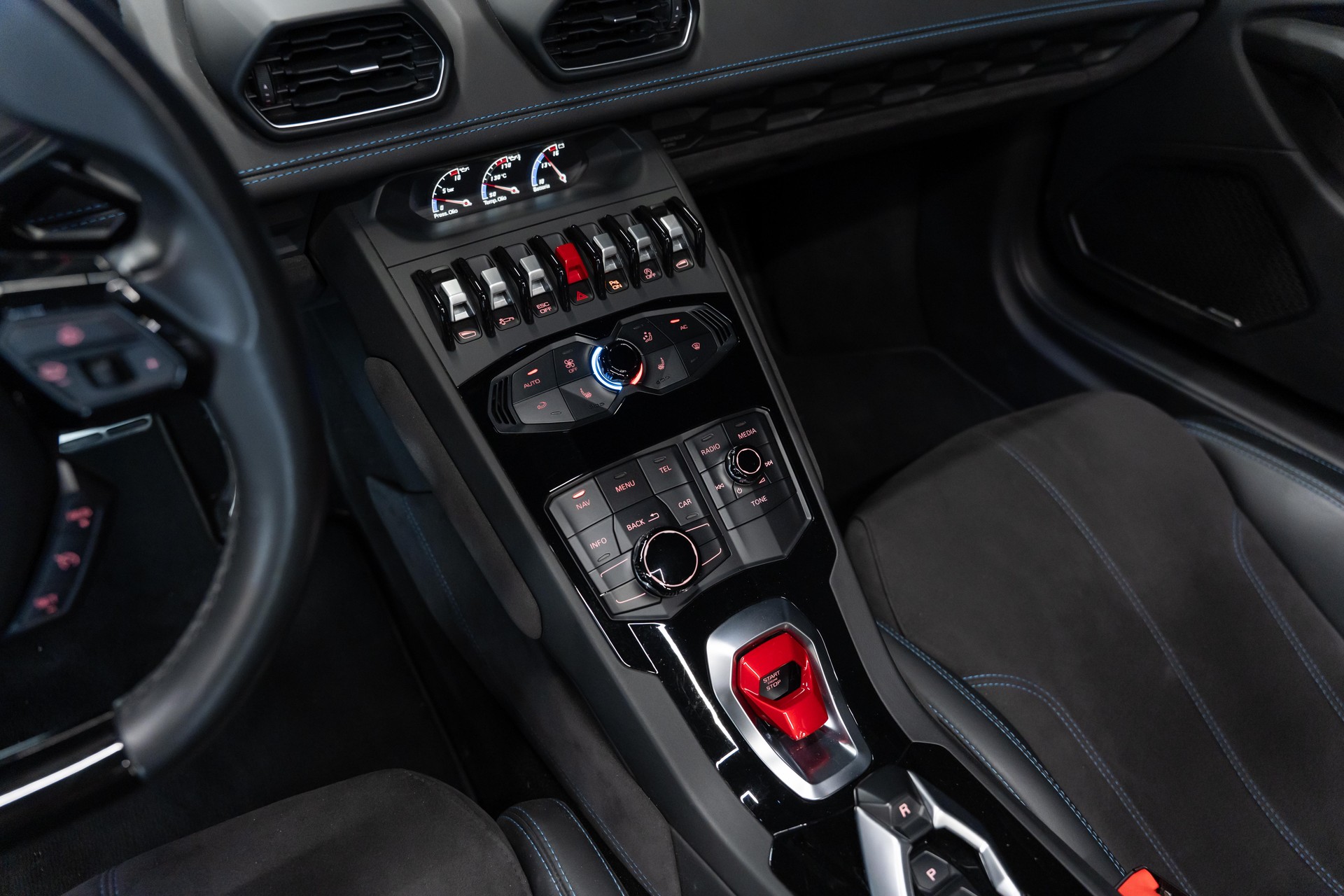 LAMBORGHINI Huracan LP610-4 Spyder DCT / CH AUTO / LE MANS BLUE / Service Lamborghini-image-15