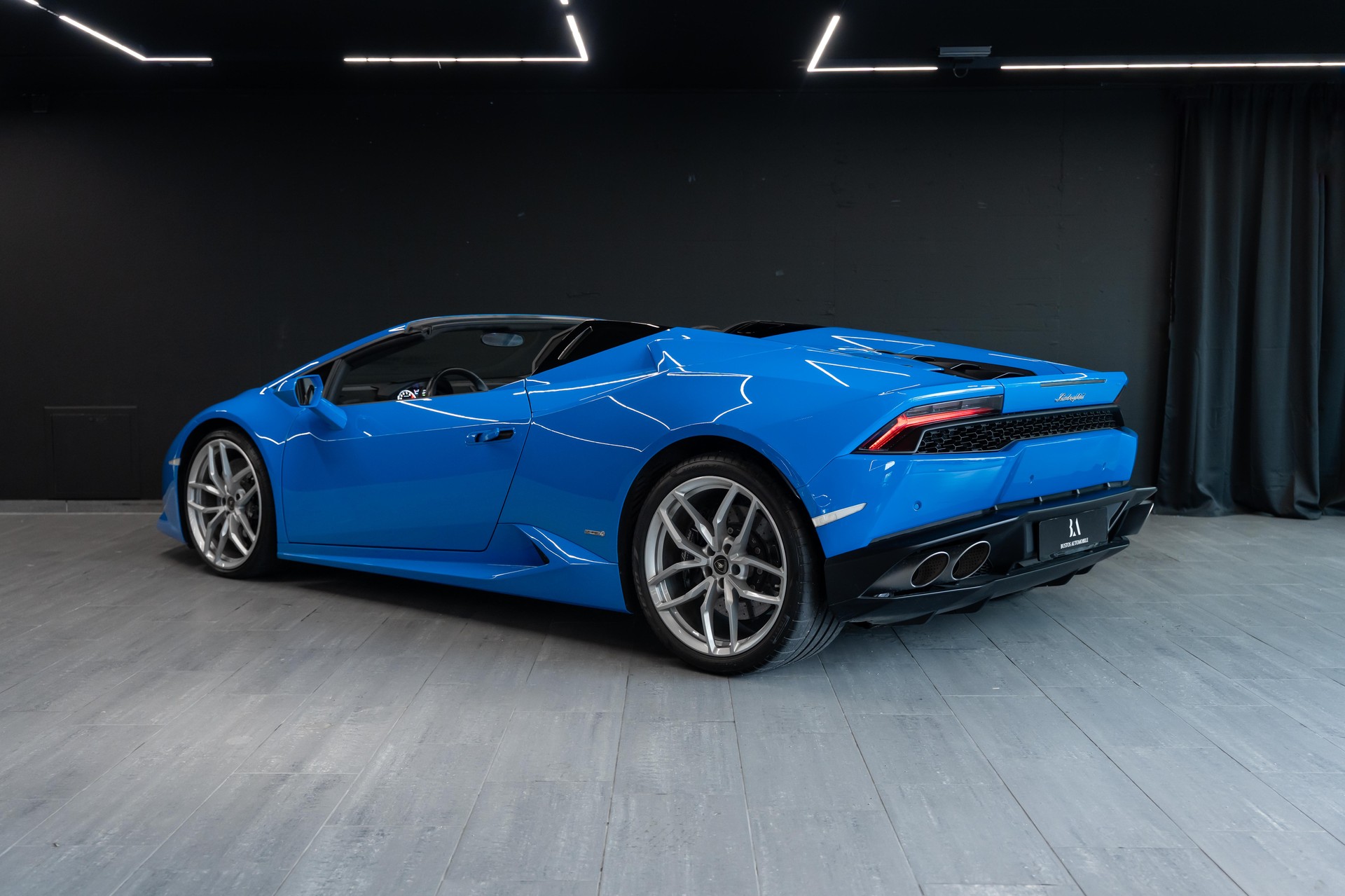 LAMBORGHINI Huracan LP610-4 Spyder DCT / CH AUTO / LE MANS BLUE / Service Lamborghini-image-7