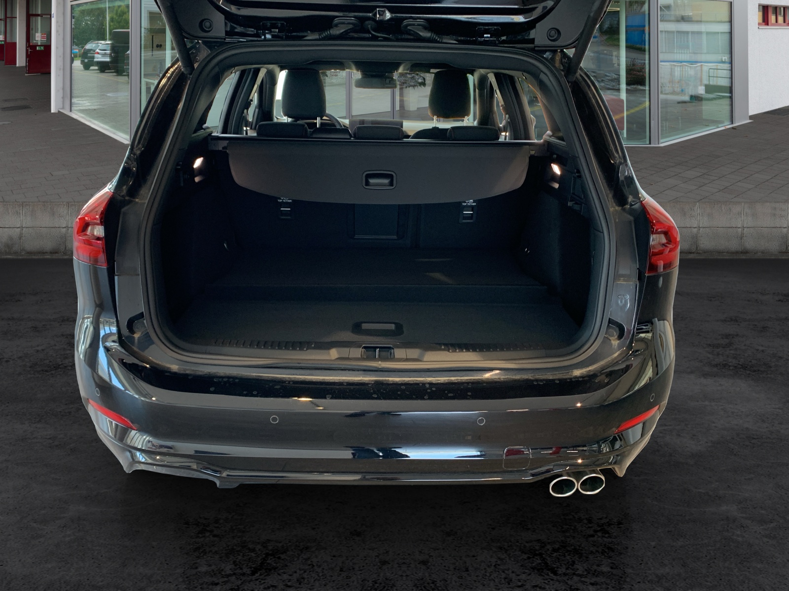 FORD Focus SW 1.0i EcoB Hybrid 155 ST-Line X-image-10
