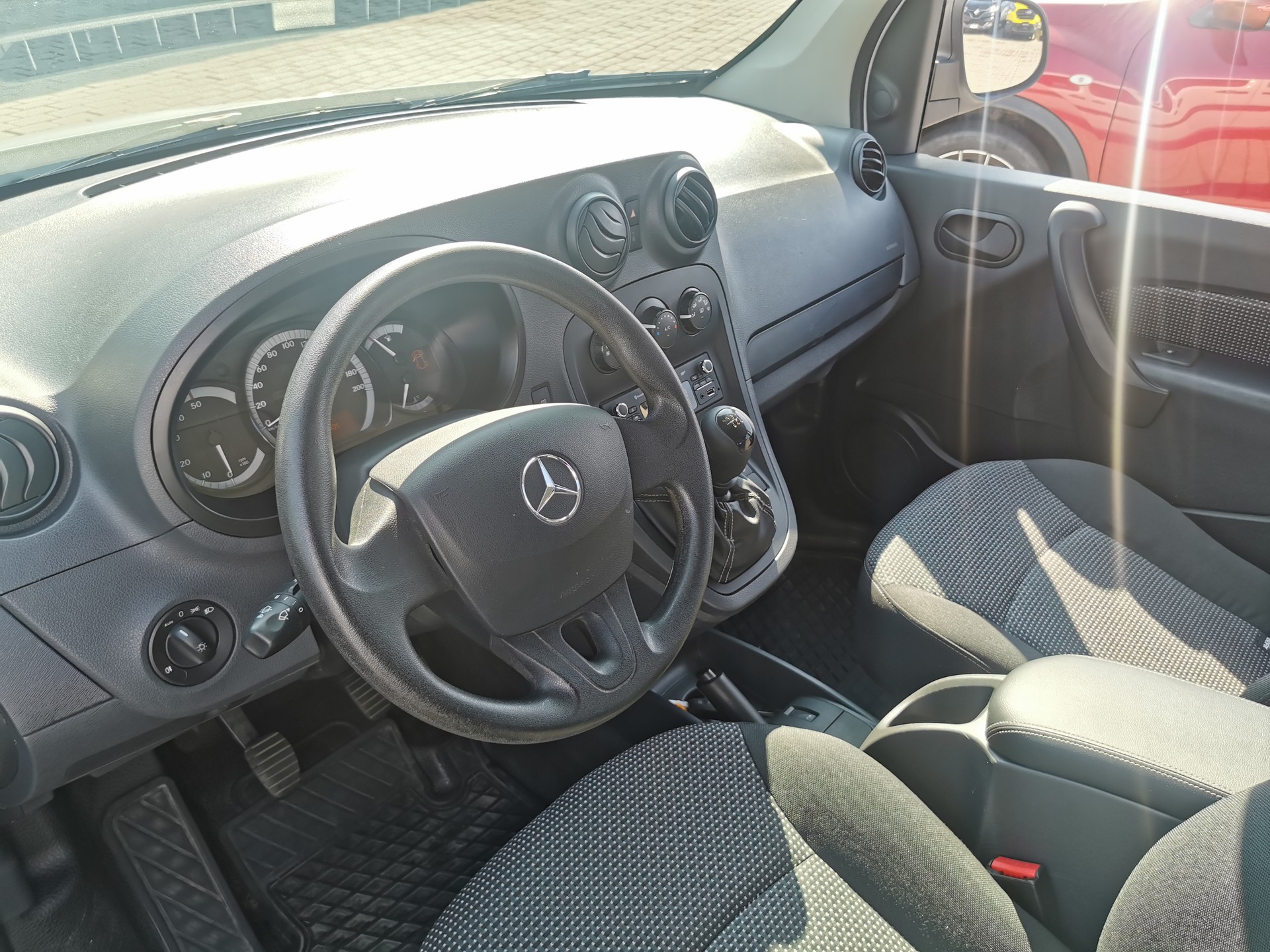 MERCEDES-BENZ Citan 109 CDI TOURER L E6-image-12
