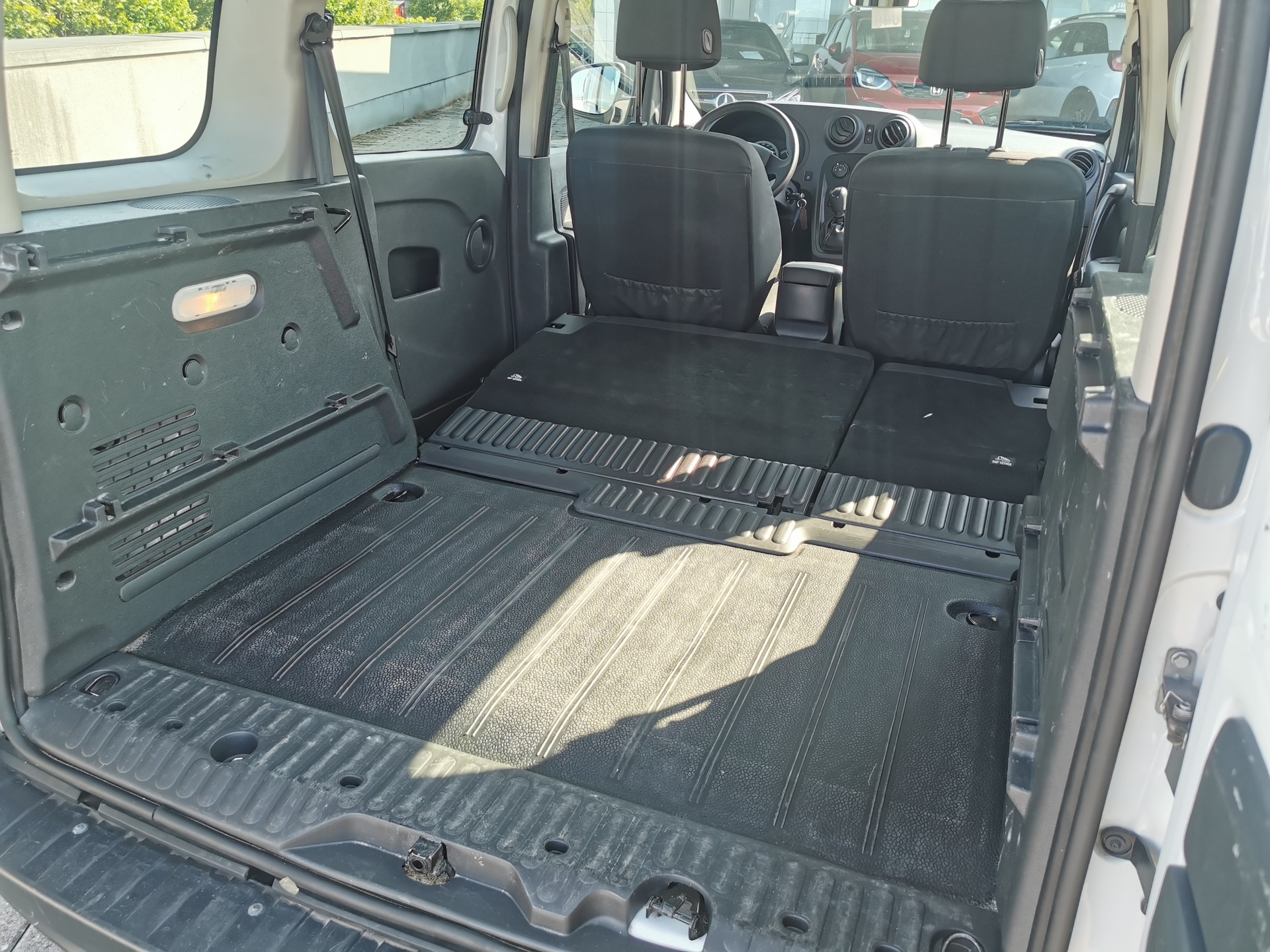 MERCEDES-BENZ Citan 109 CDI TOURER L E6-image-10