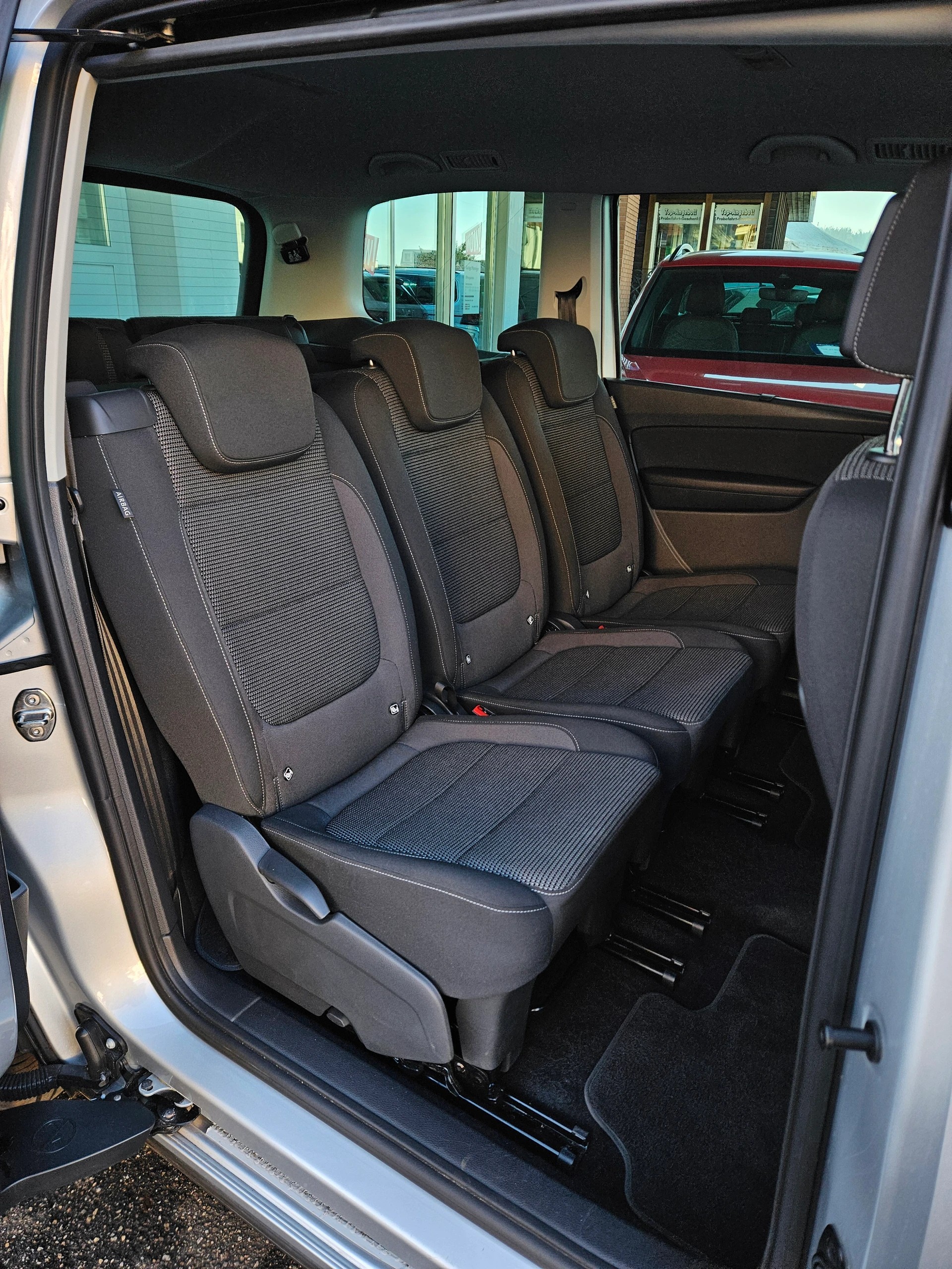 VW Sharan 1.4 TSI BlMT Comfortline DSG-image-8