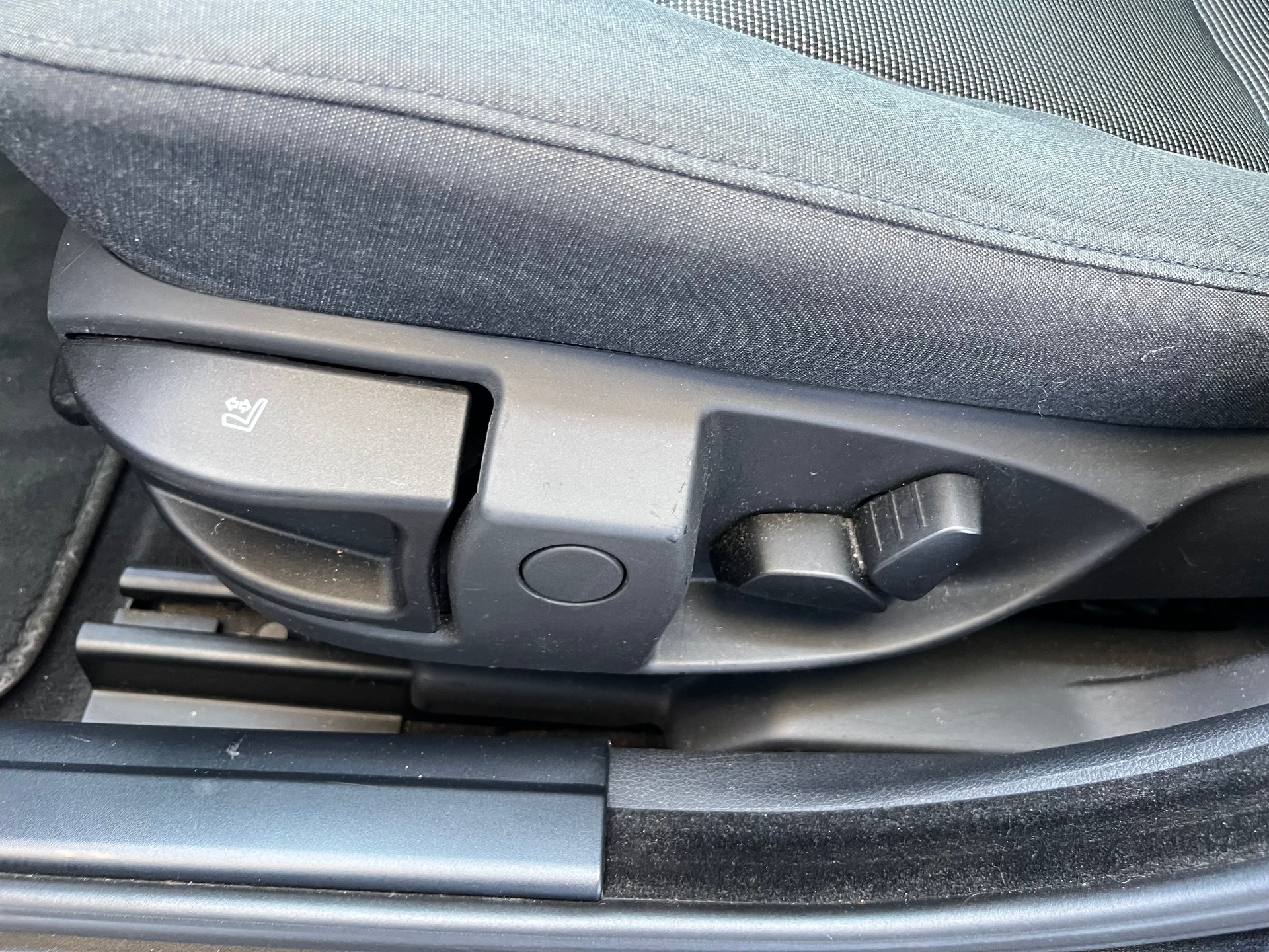 BMW 520i * AUTOMAT * SEHR GEPFLEGT *-image-14