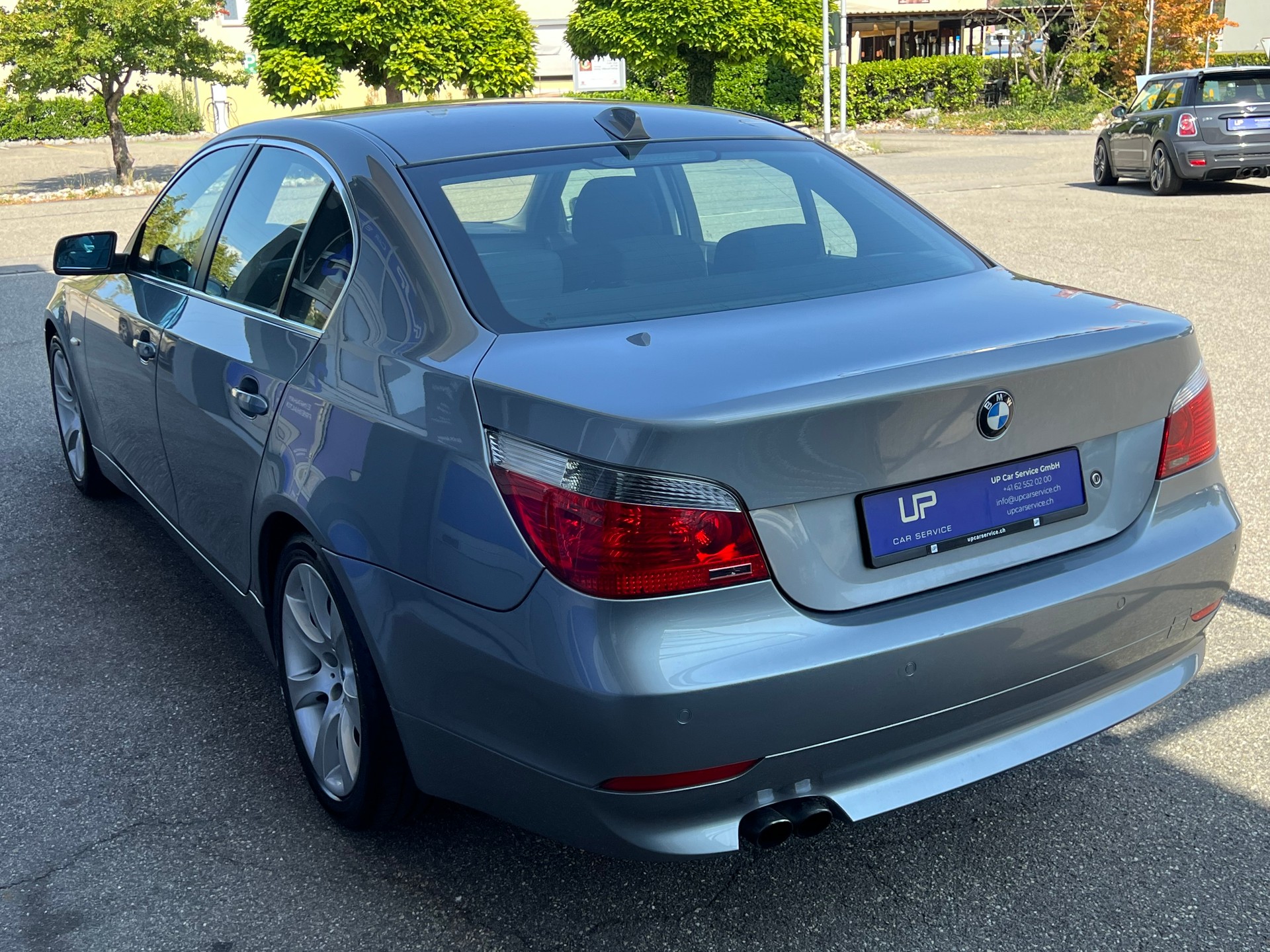 BMW 520i * AUTOMAT * SEHR GEPFLEGT *-image-5
