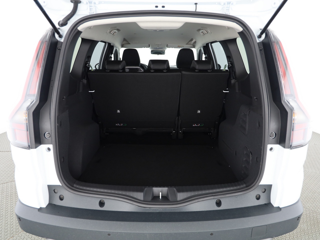 DACIA Jogger 1.8 Hybrid Journey-image-8